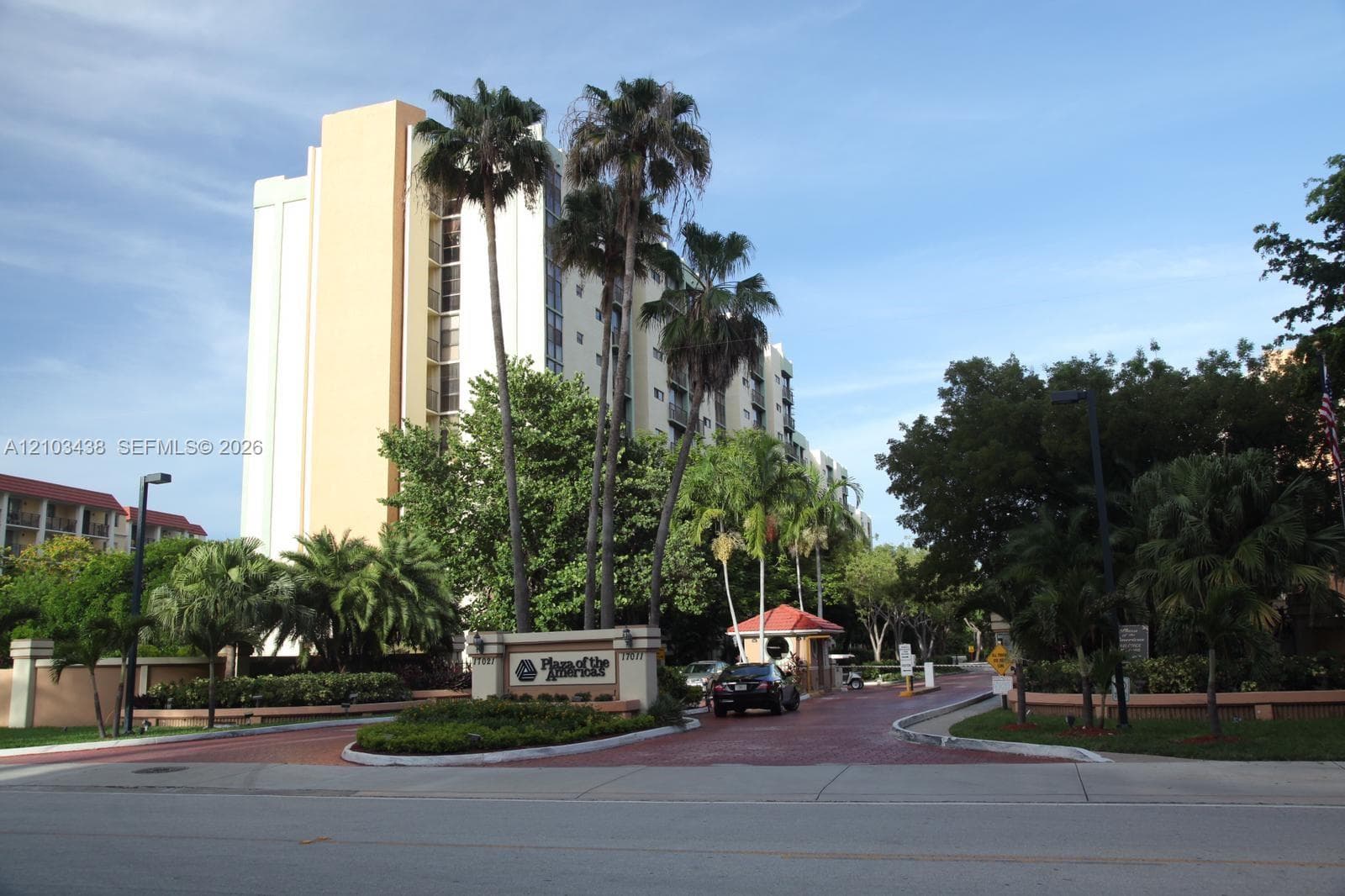 PLAZA OF AMERICAS CONDO P · #307 in Sunny Isles Beach - Photo 2