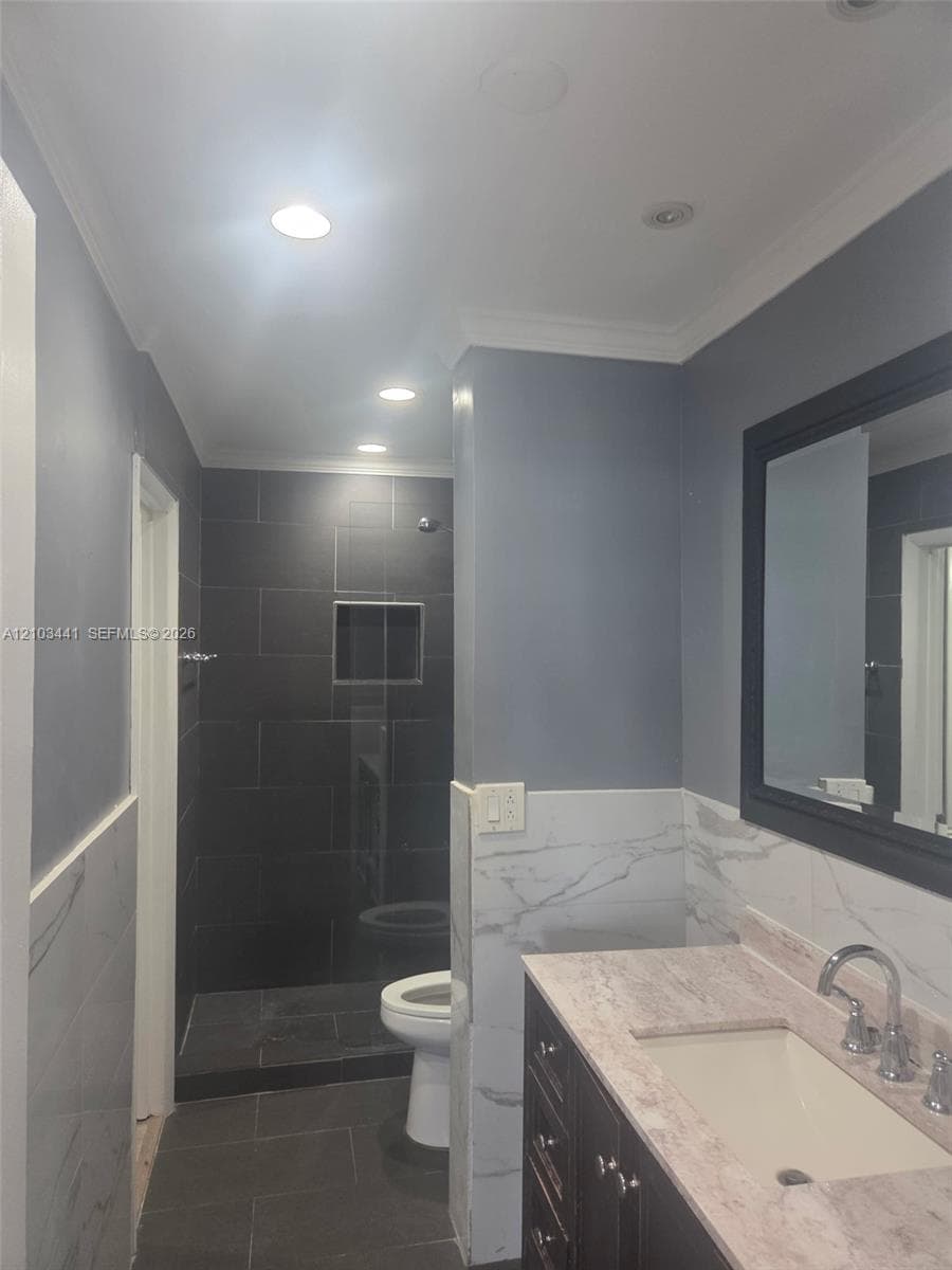 VENICE ISLE CONDO · #508 in North Miami Beach - Photo 18