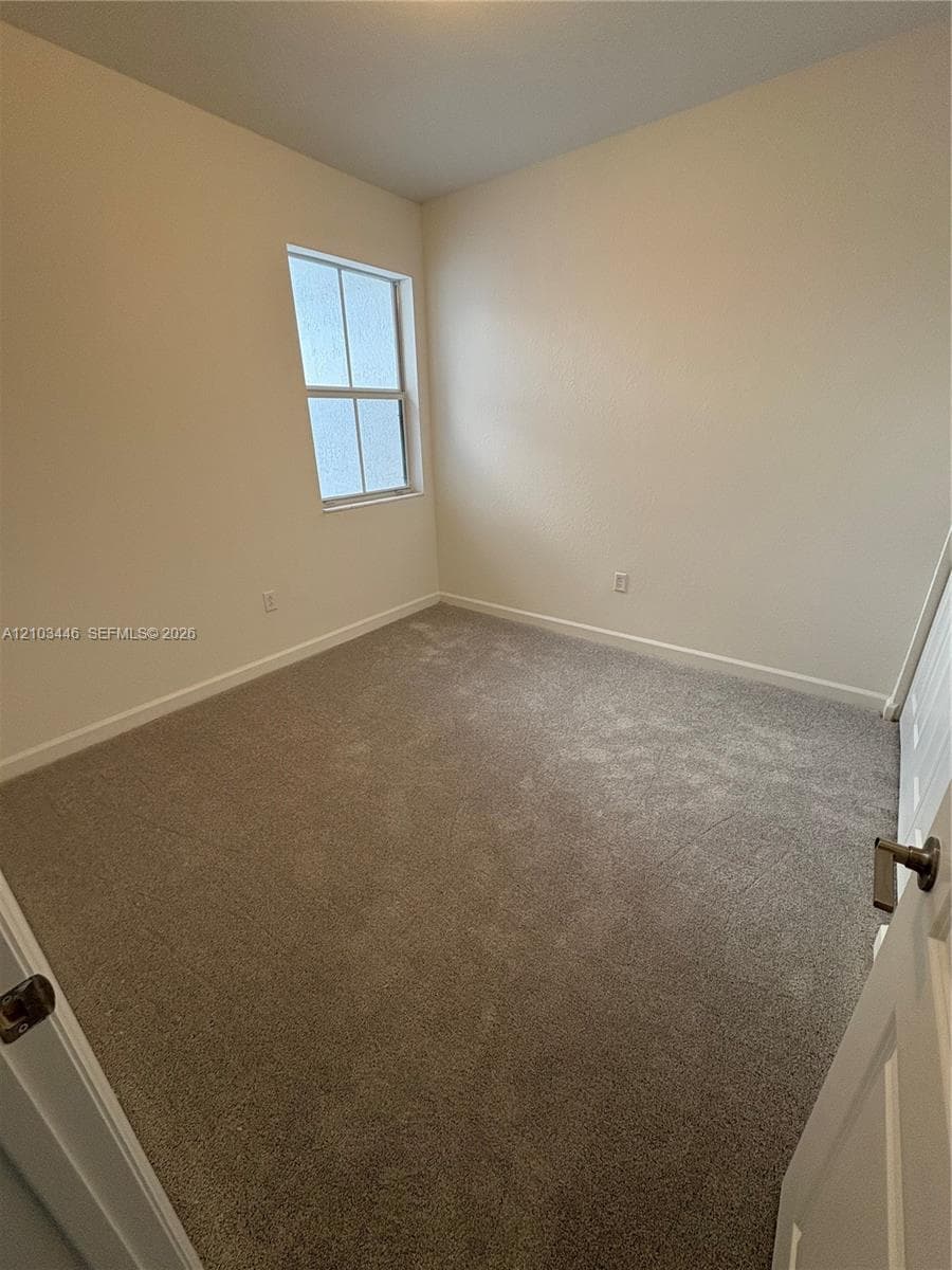 2558 SE 29th St #2558 photo 9