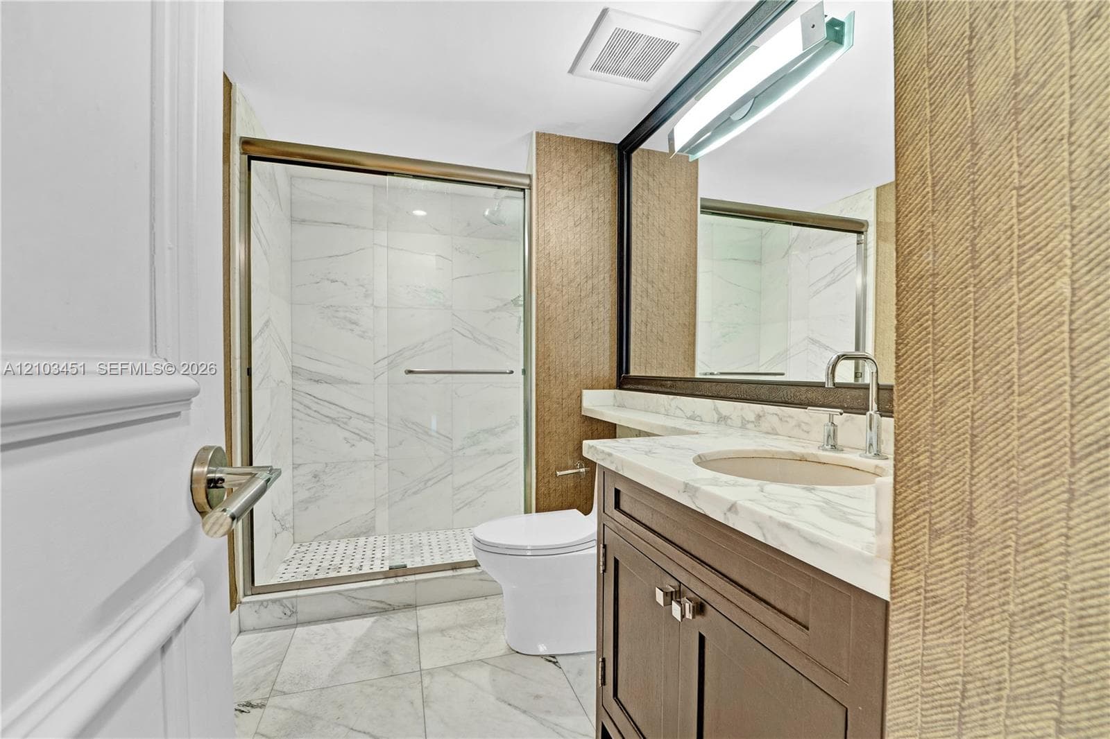 2ND FULL BATHROOM