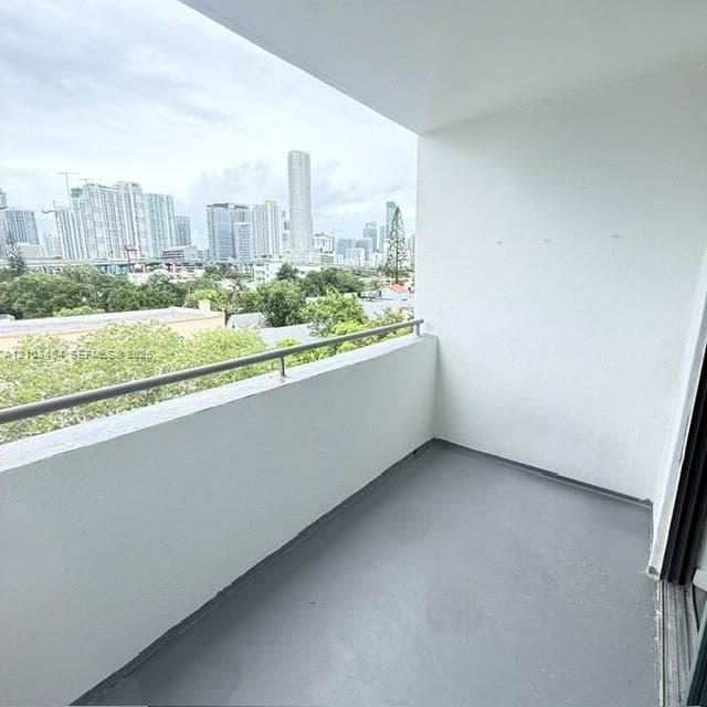 RIOPLAZA CONDOMINIUM SOUT · #603 in Miami - Photo 11
