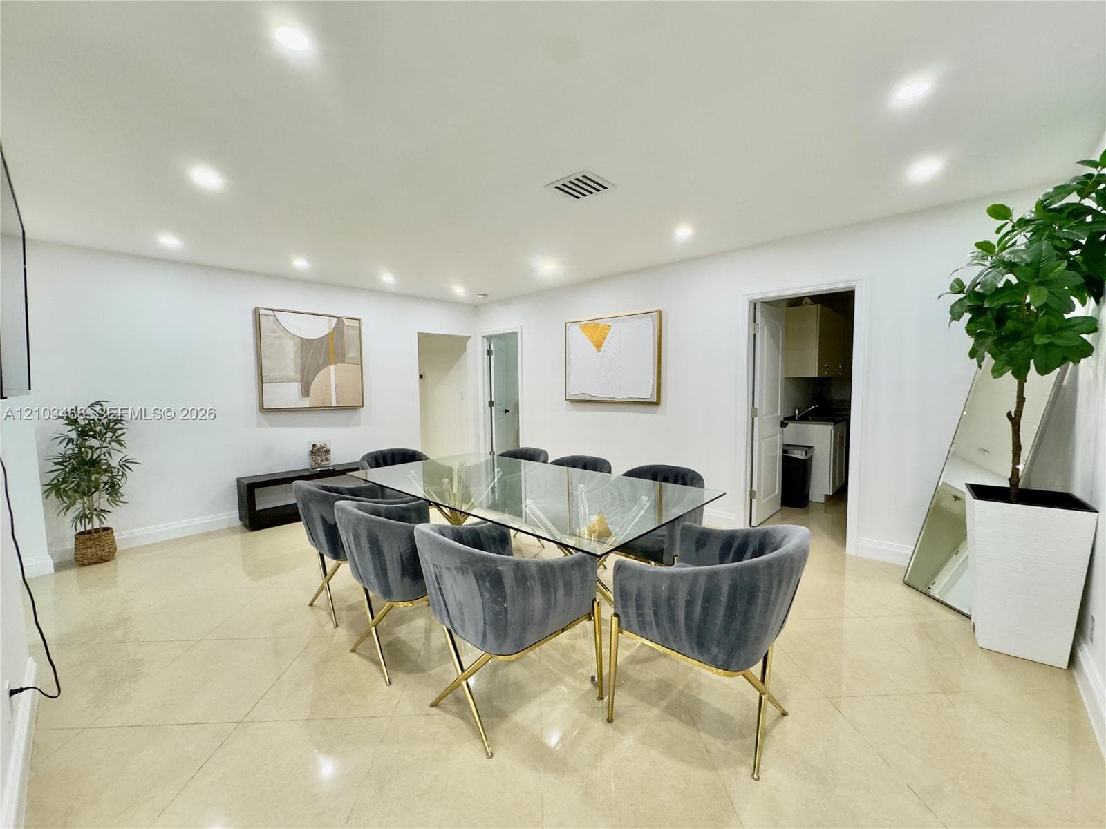 1144 Adams St photo 13