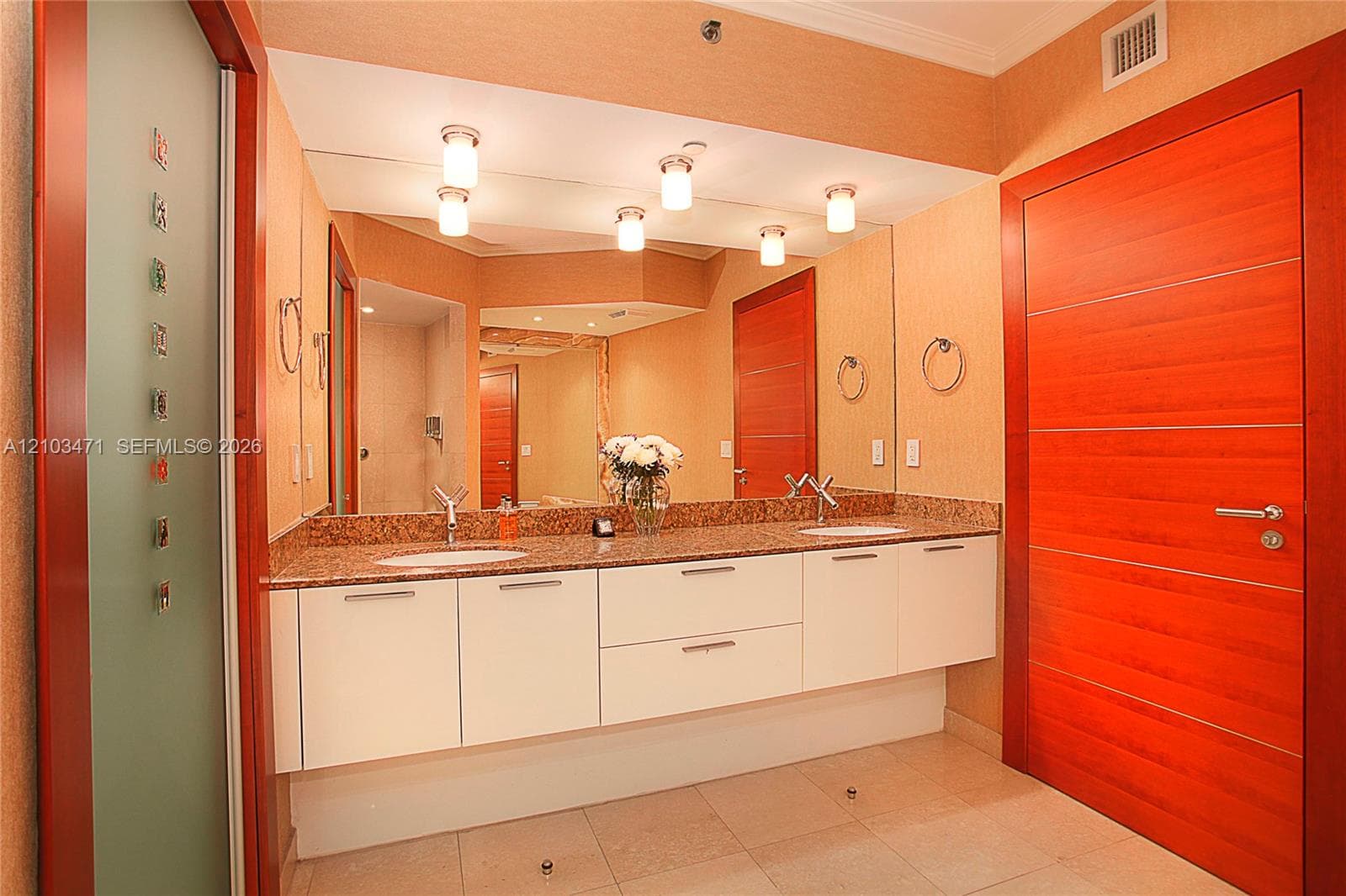 Murano Grande · #811 in Miami Beach - Photo 15