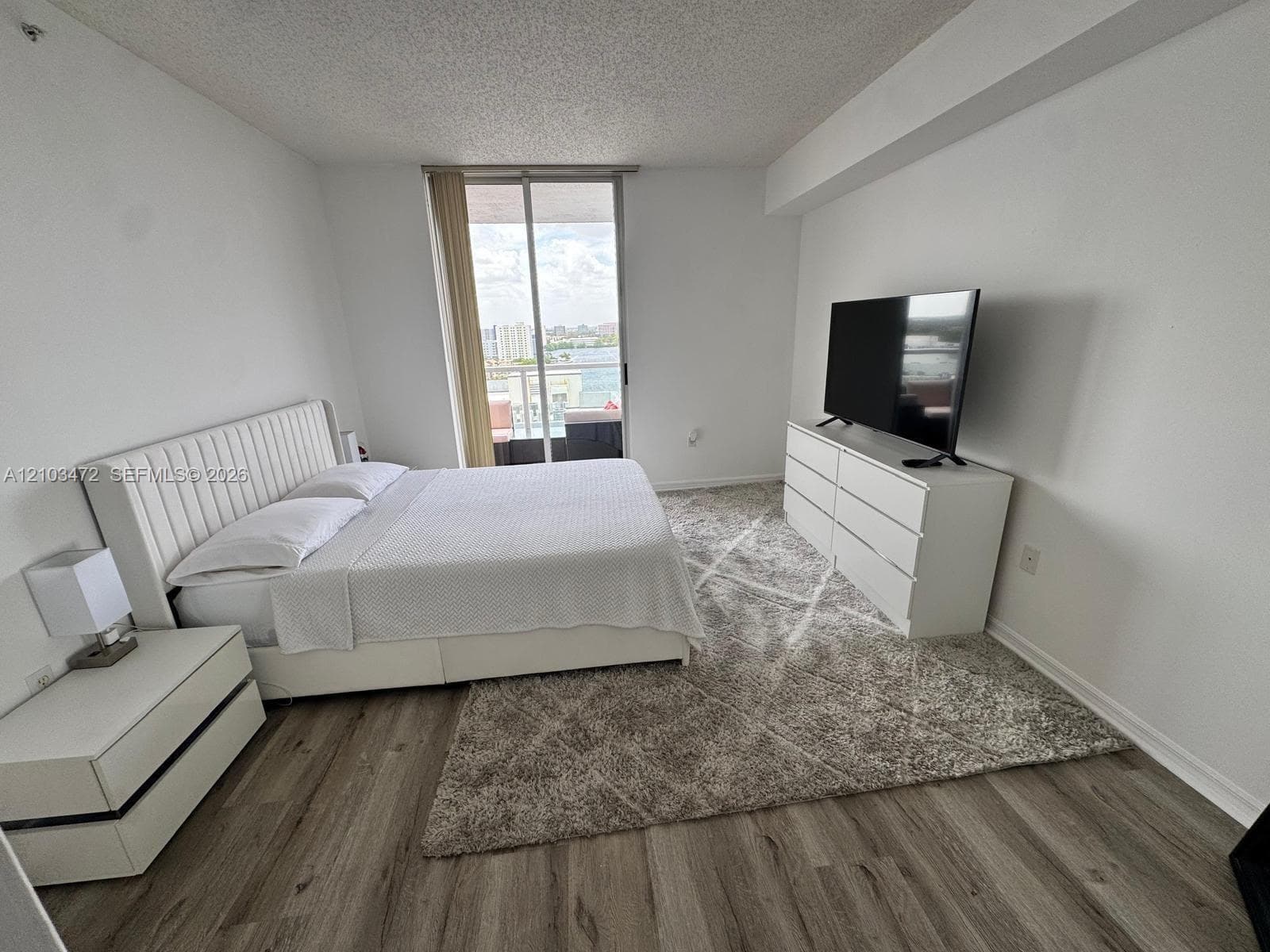 BLUE LAGOON CONDO · #PH3 (1603) in Miami - Photo 6
