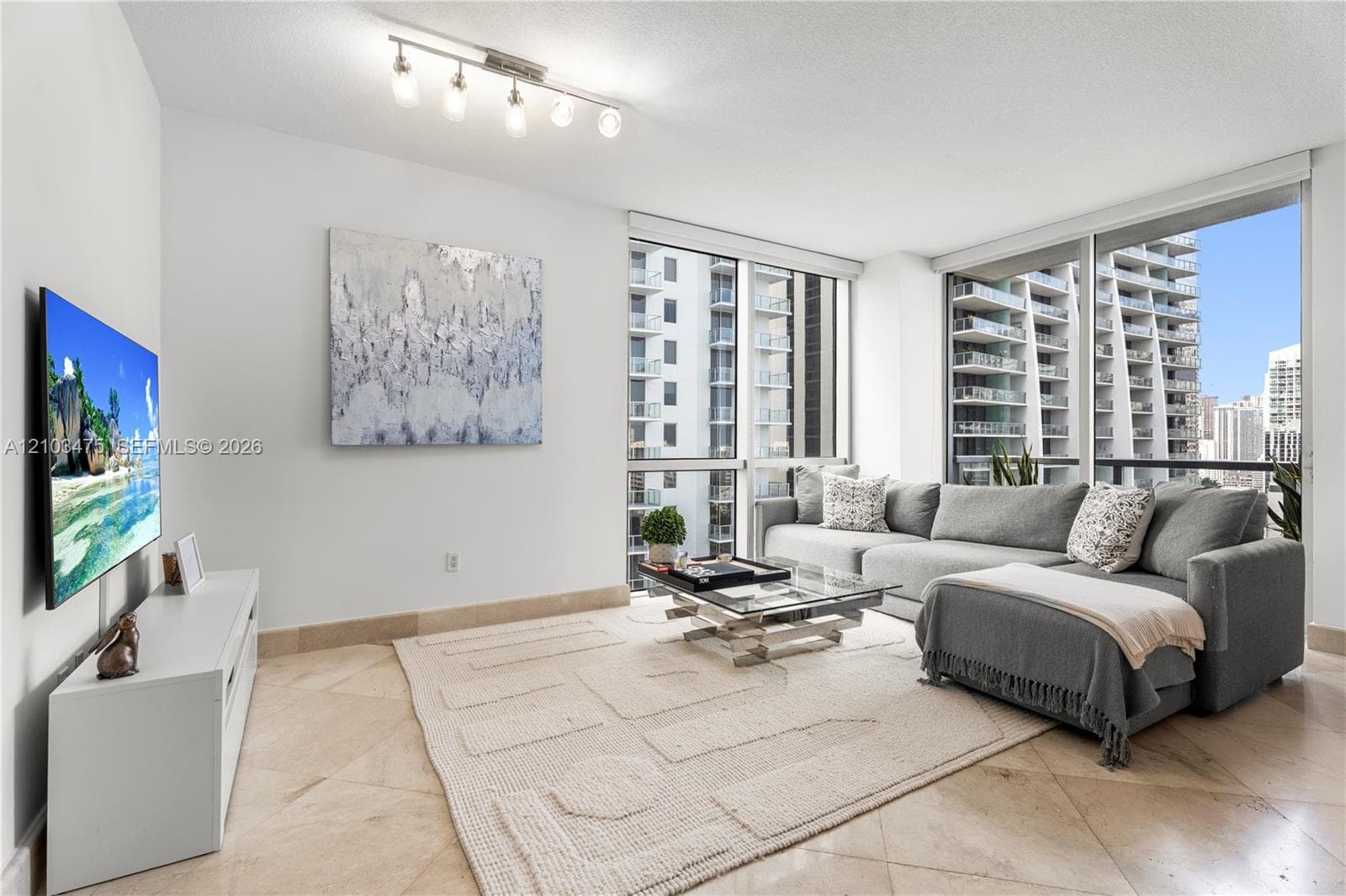 1060 Brickell · #2117 in Miami - Photo 3