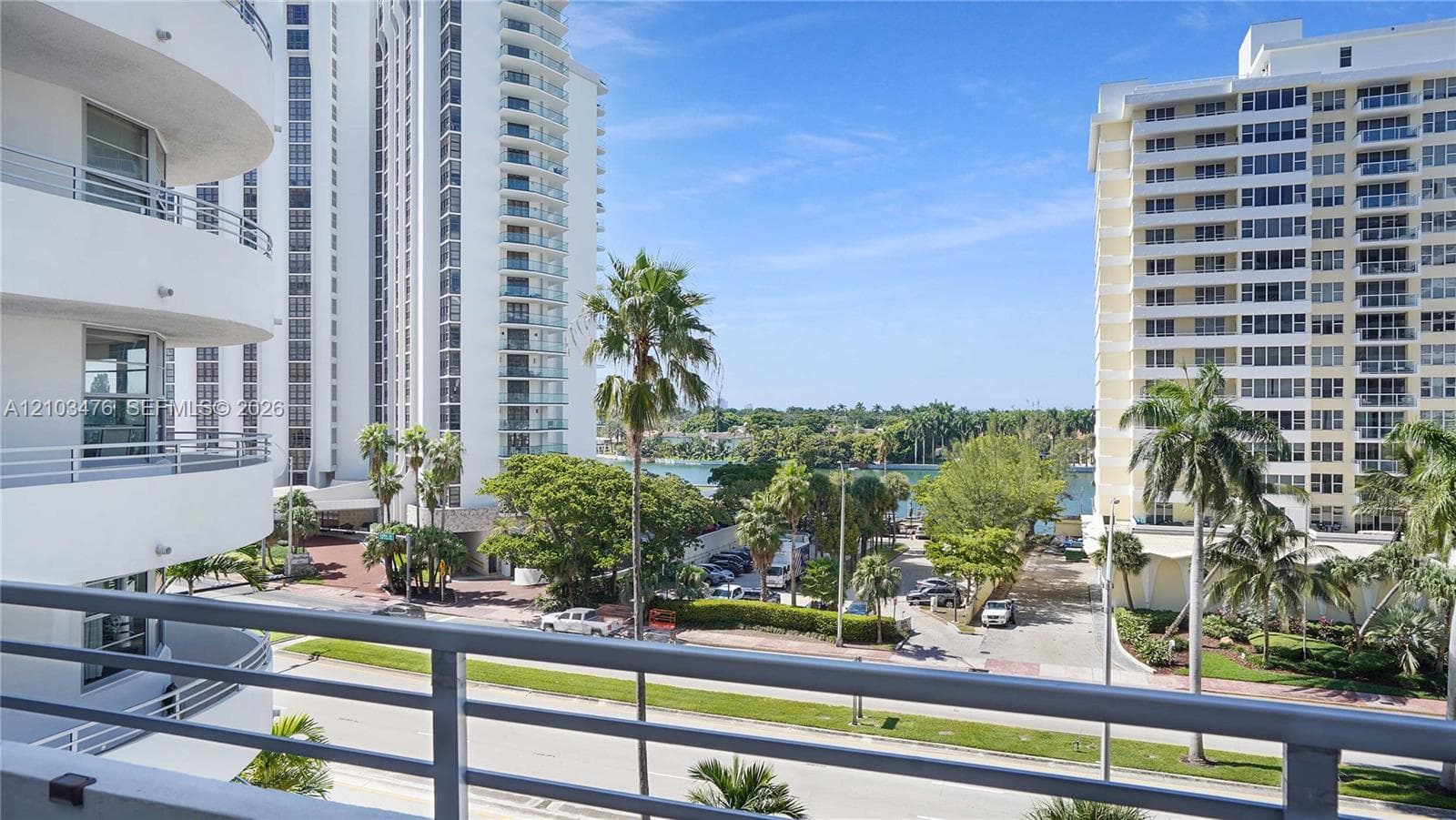 Oceanside Plaza · #6T in Miami Beach - Photo 13