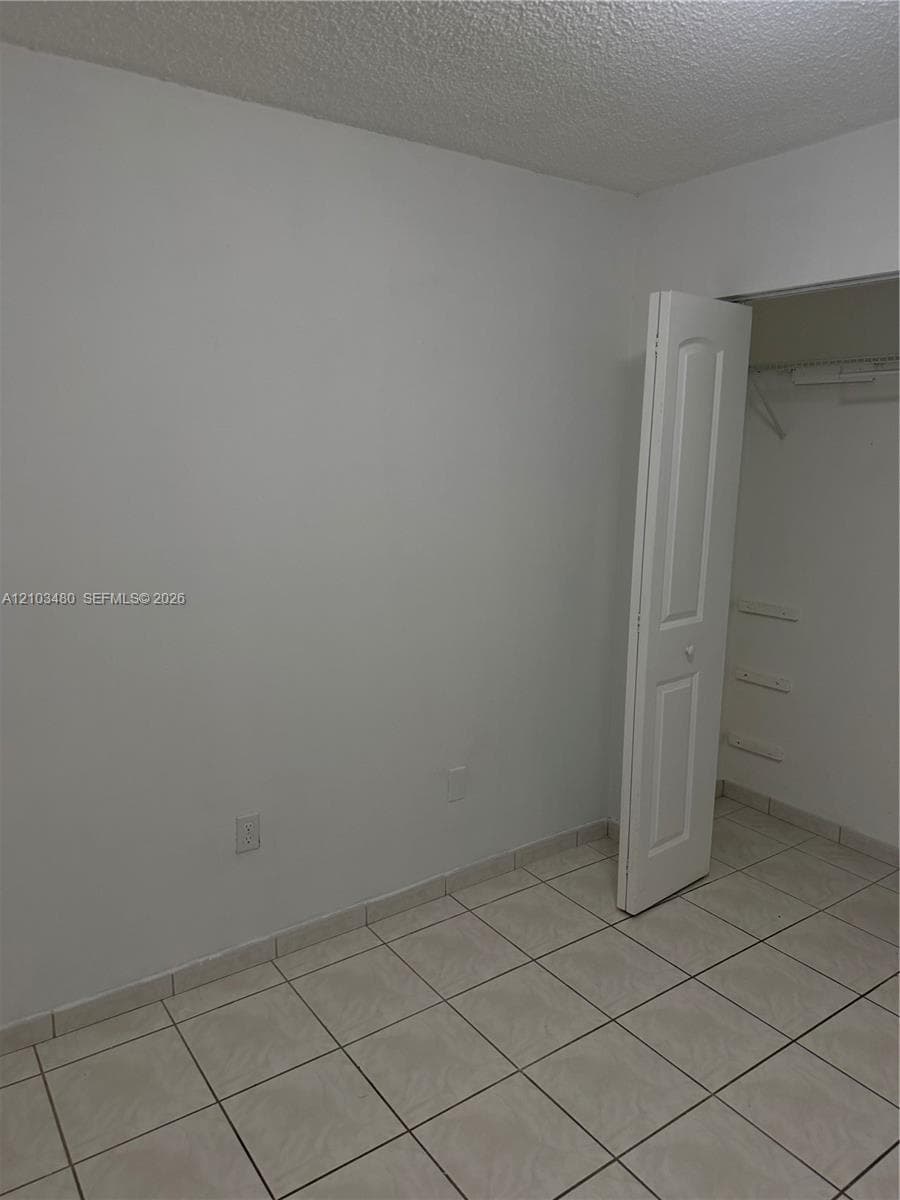 HALF MOON TOWERS CONDO · #604 in Miami - Photo 11