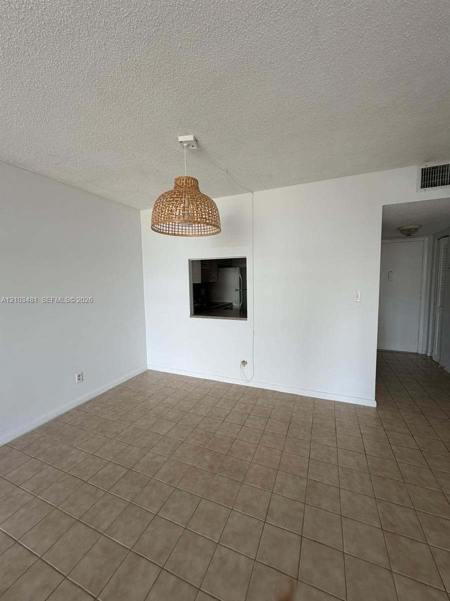 IMPERIAL TOWERS CONDO · #319 in Hallandale Beach - Photo 7