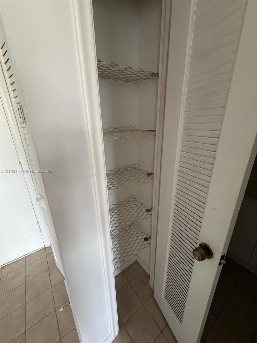 IMPERIAL TOWERS CONDO · #319 in Hallandale Beach - Photo 14