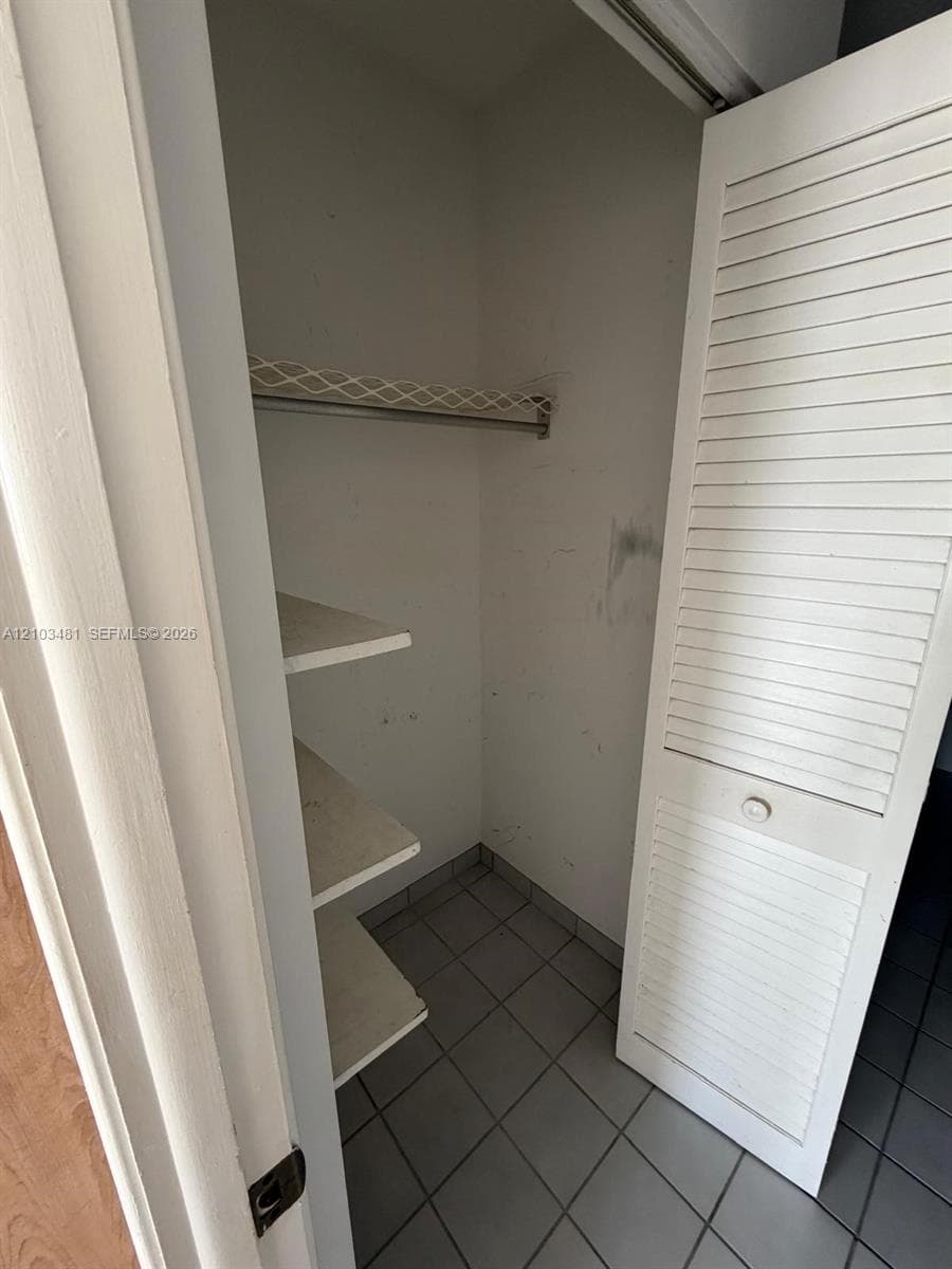 IMPERIAL TOWERS CONDO · #319 in Hallandale Beach - Photo 15