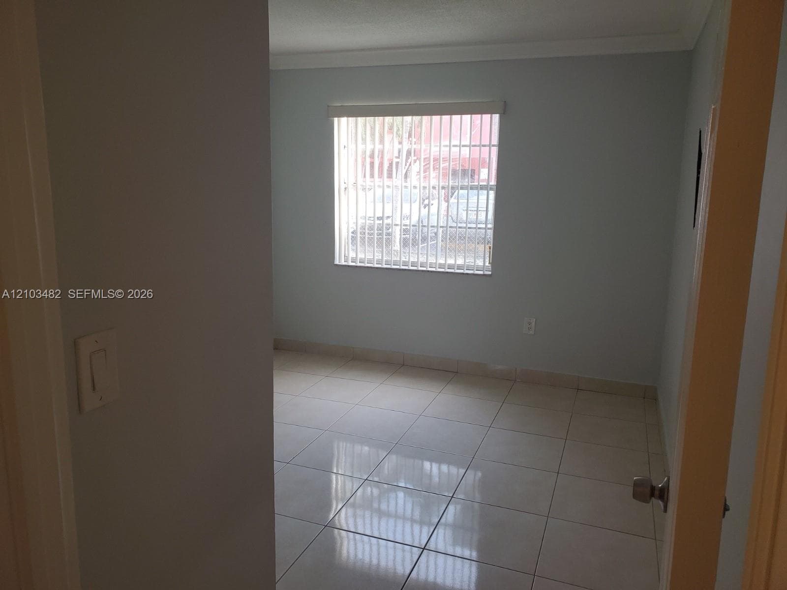 MIAMI PARADISE CONDO · #103 in Miami - Photo 18