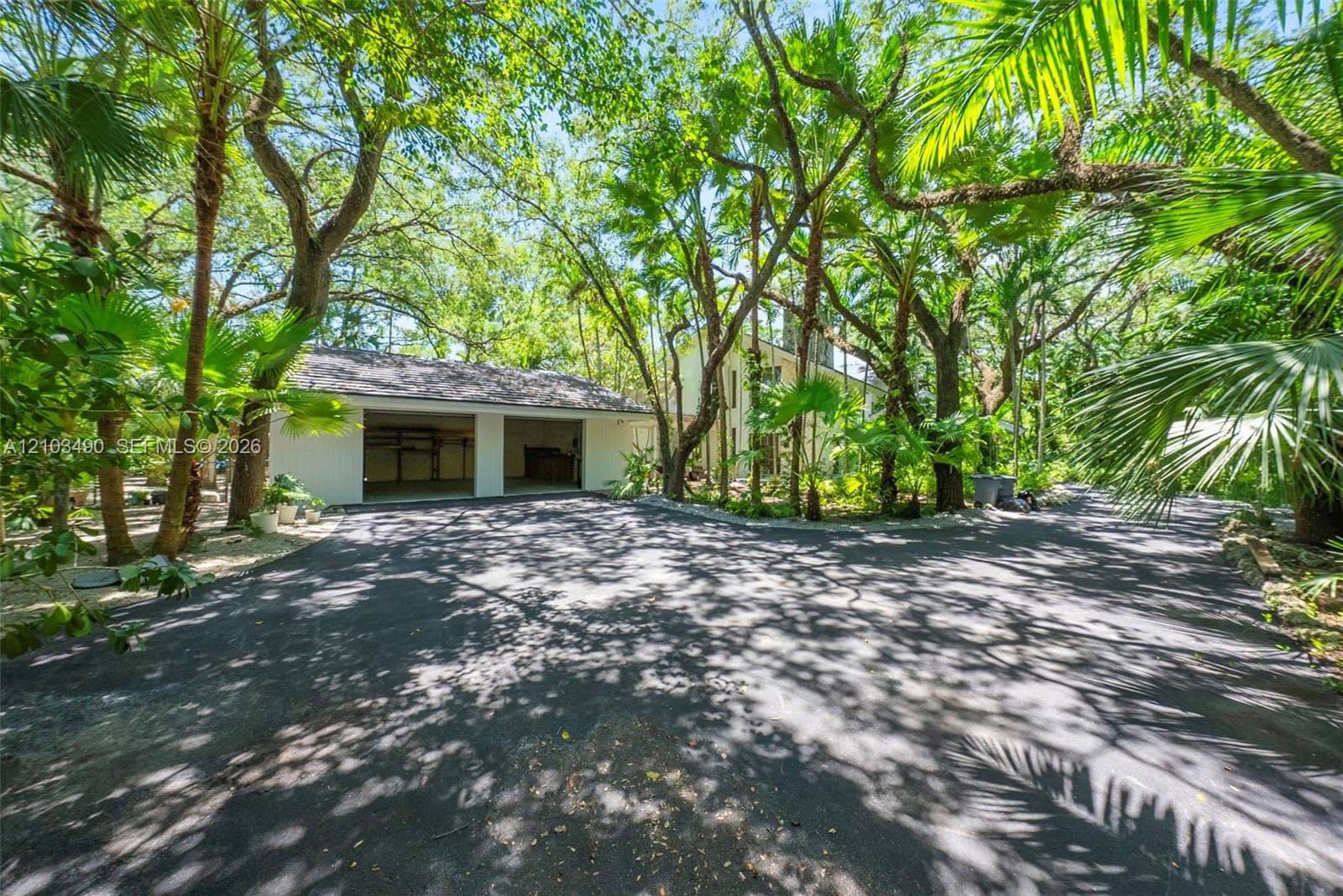 5600 Oakwood Ln photo 7