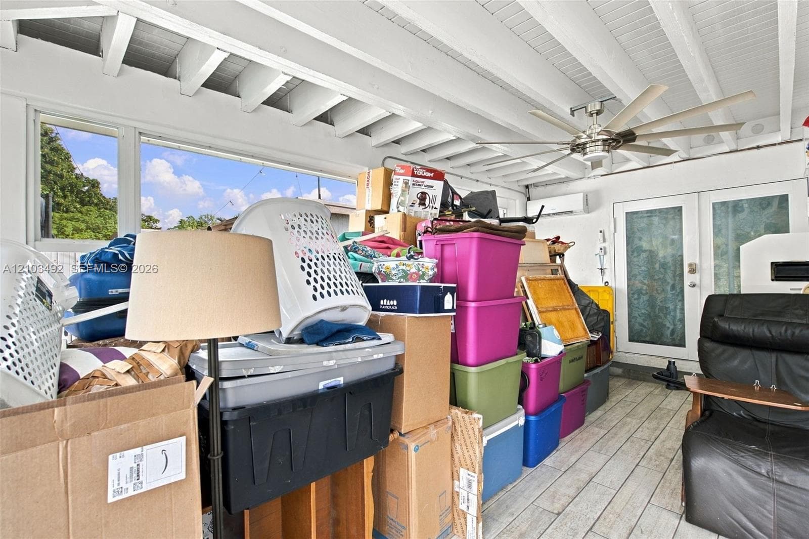 208 Iroquois St photo 22