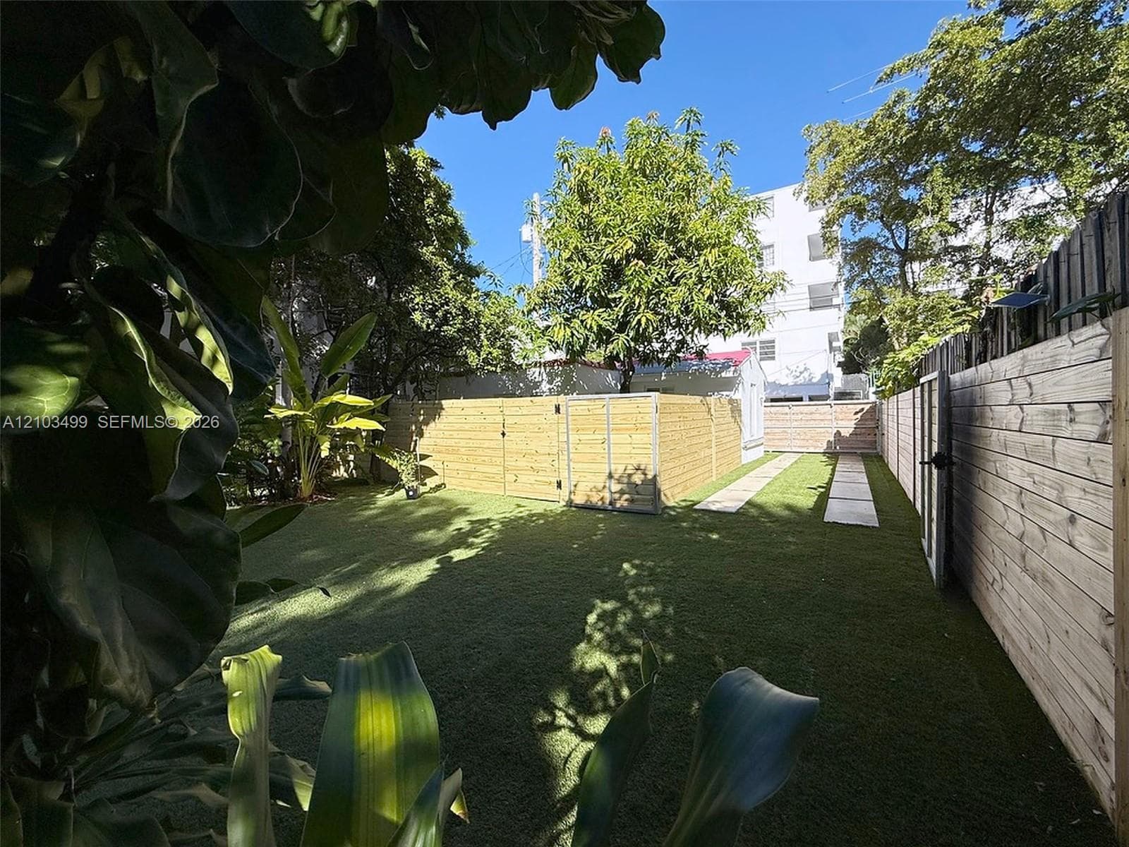 719 Lenox Ave photo 41