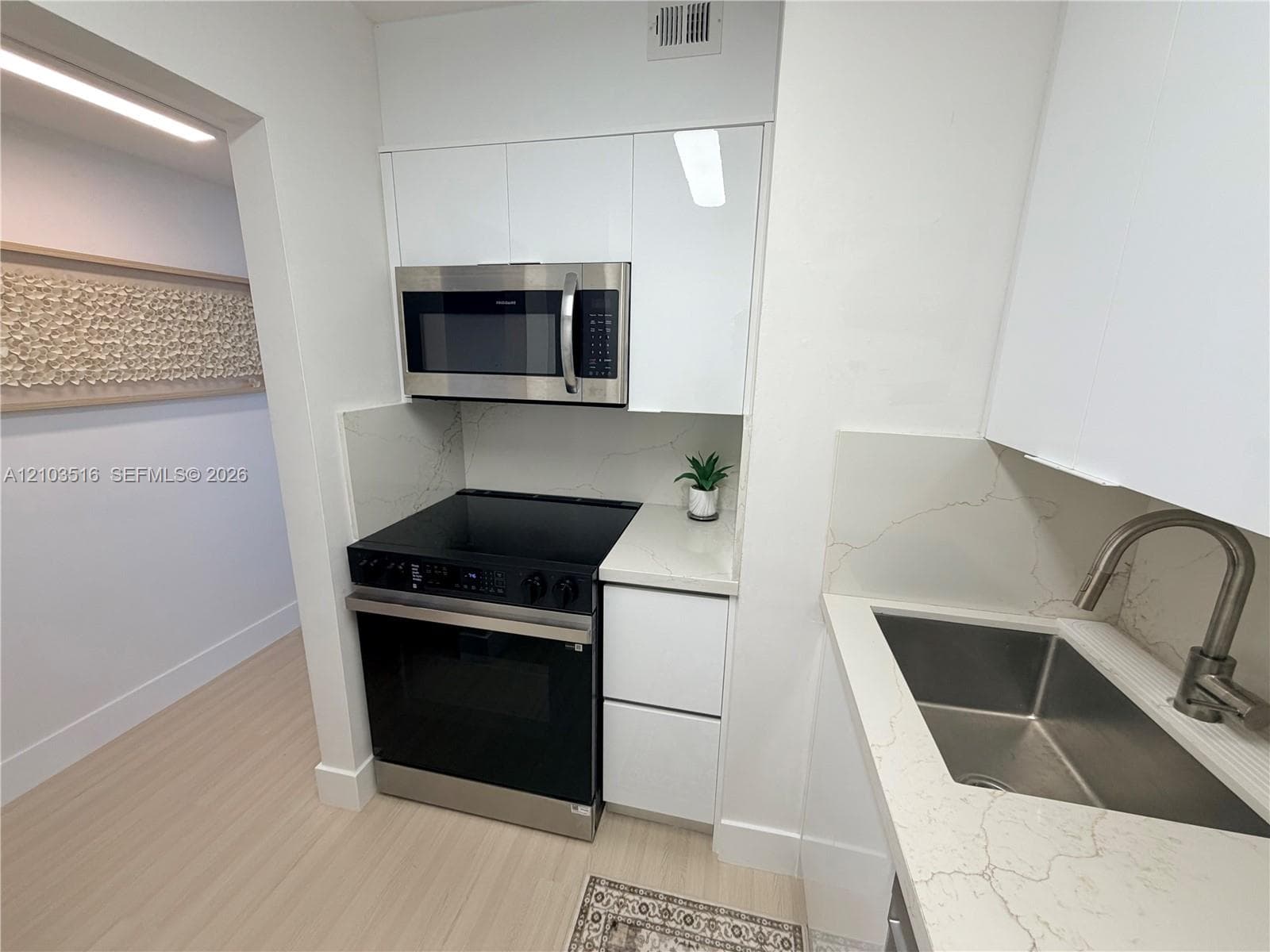 Triton Tower · #931 in Miami Beach - Photo 6