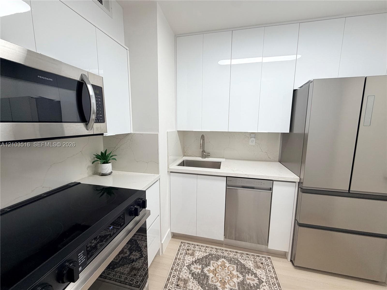 Triton Tower · #931 in Miami Beach - Photo 5