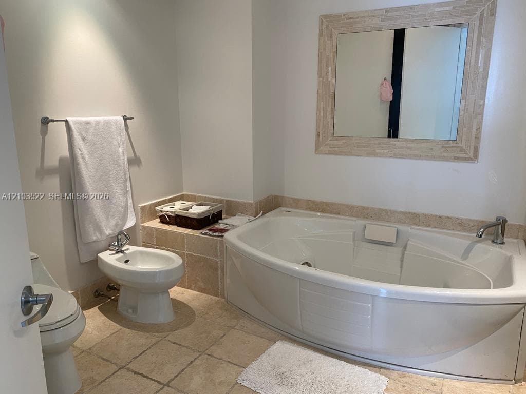 Trump Royale · #3306 in Sunny Isles Beach - Photo 9