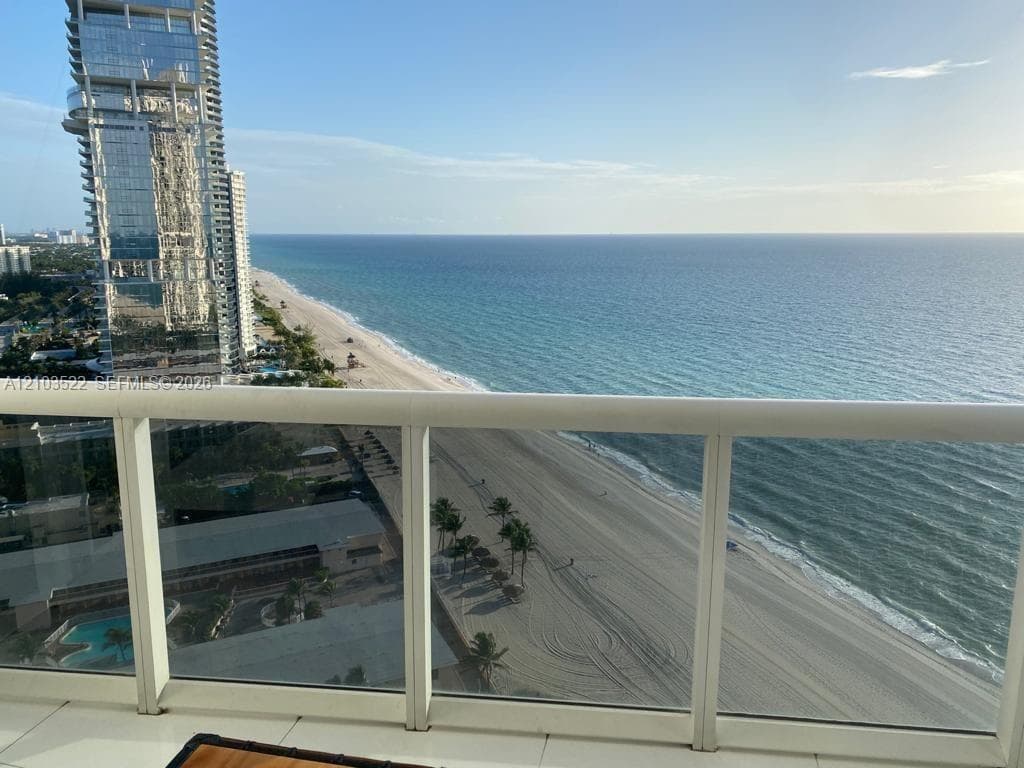 Trump Royale · #3306 in Sunny Isles Beach - Photo 24