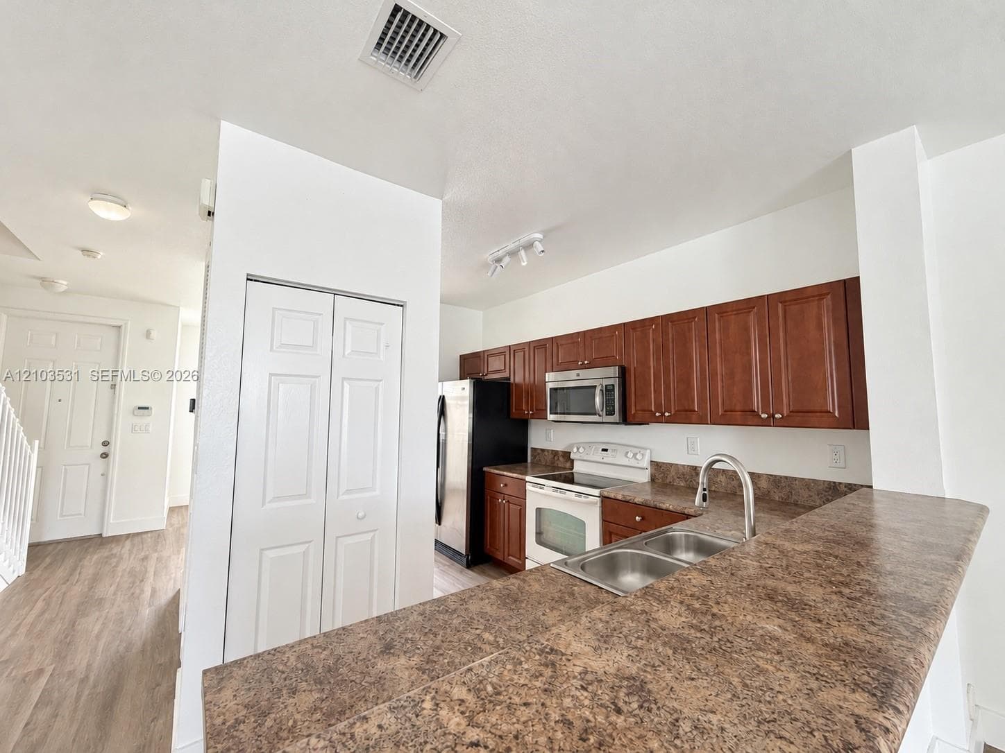 FIJI CONDO NO 1 · #5 in Homestead - Photo 7