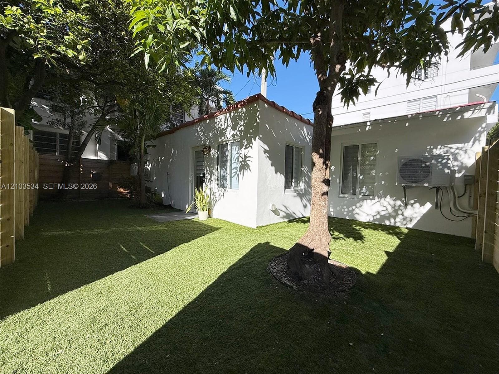 721 Lenox Av #1 photo 16