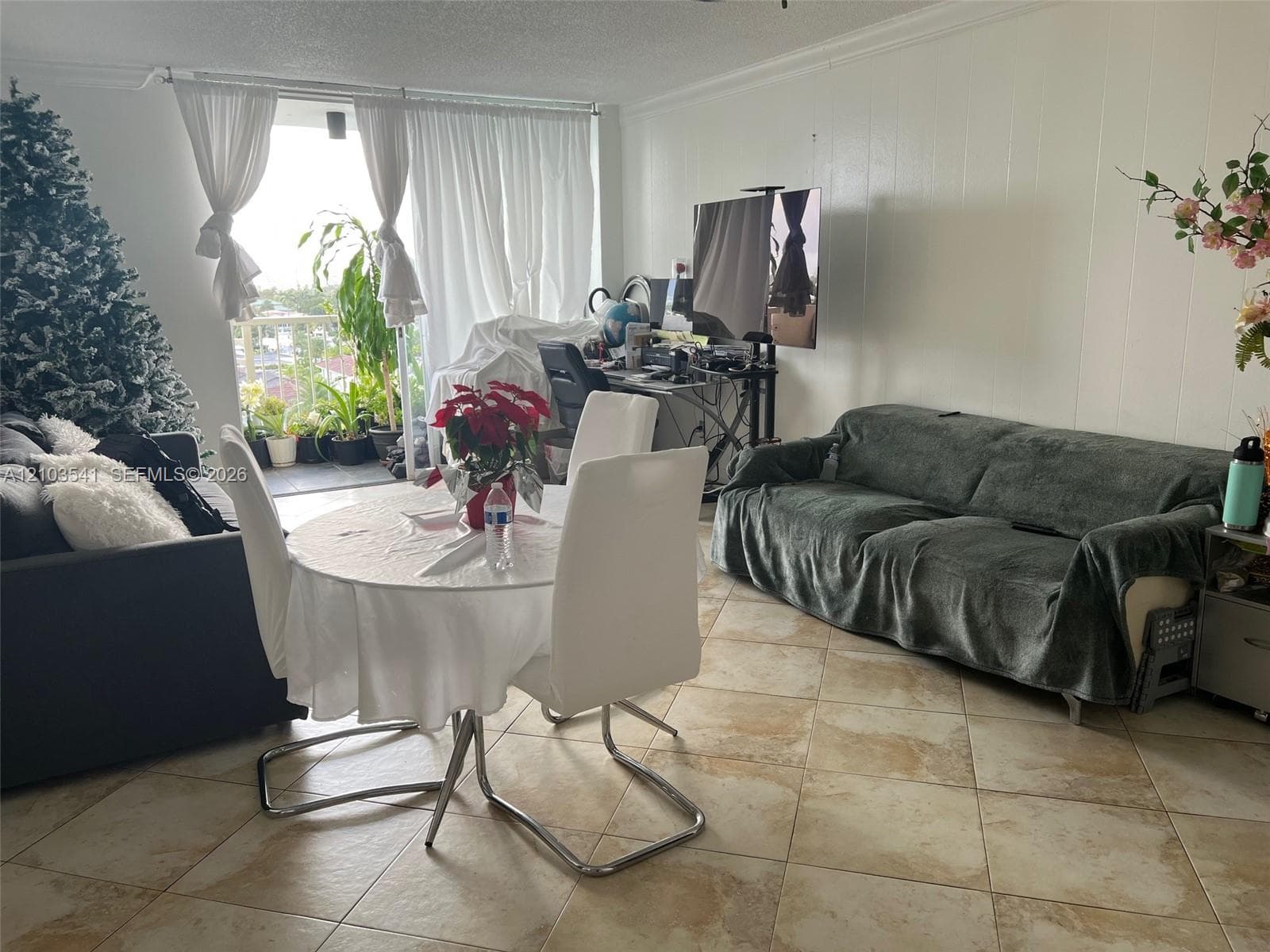 KEYSTONE TOWERS CONDO · #707 in North Miami - Photo 4