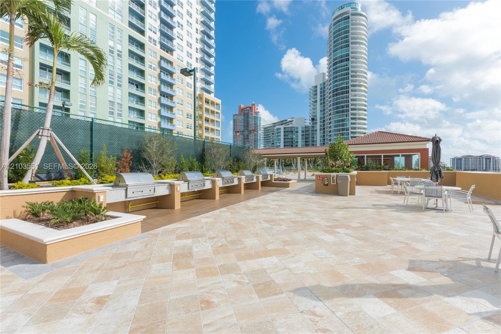 Yacht Club at Portofino · #511 in Miami Beach - Photo 23