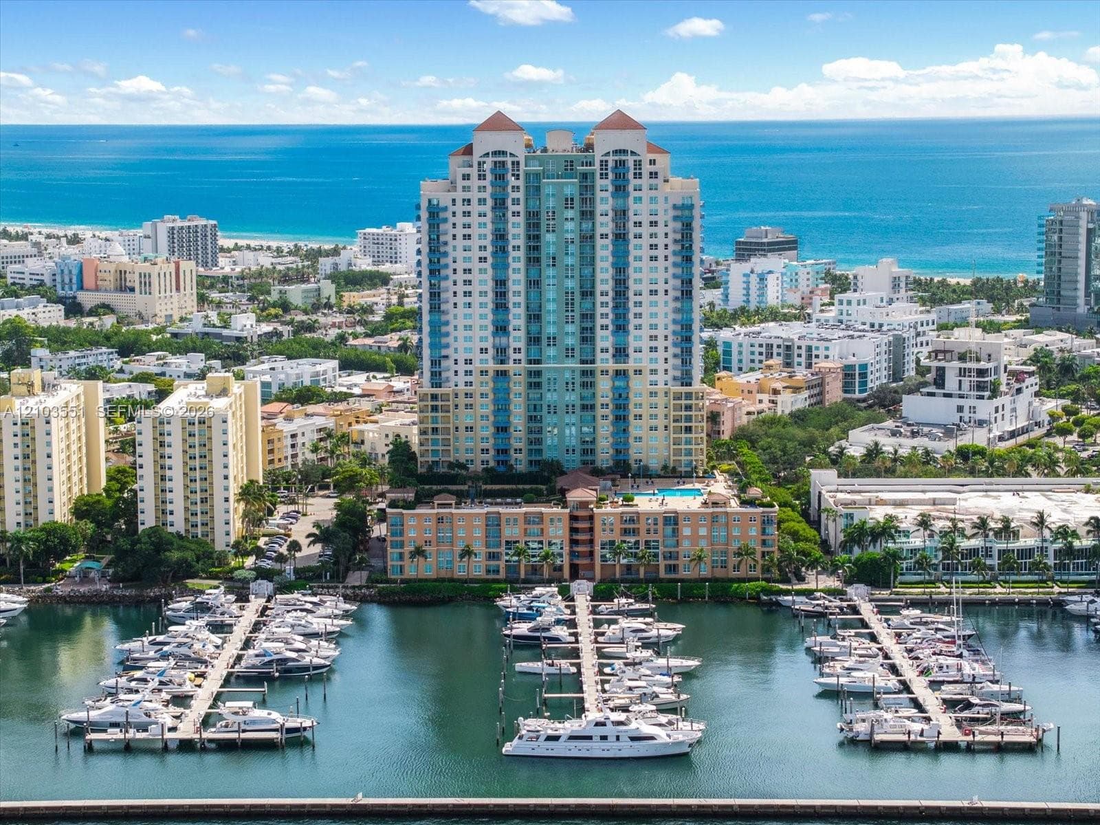 Yacht Club at Portofino · #511 in Miami Beach - Photo 36