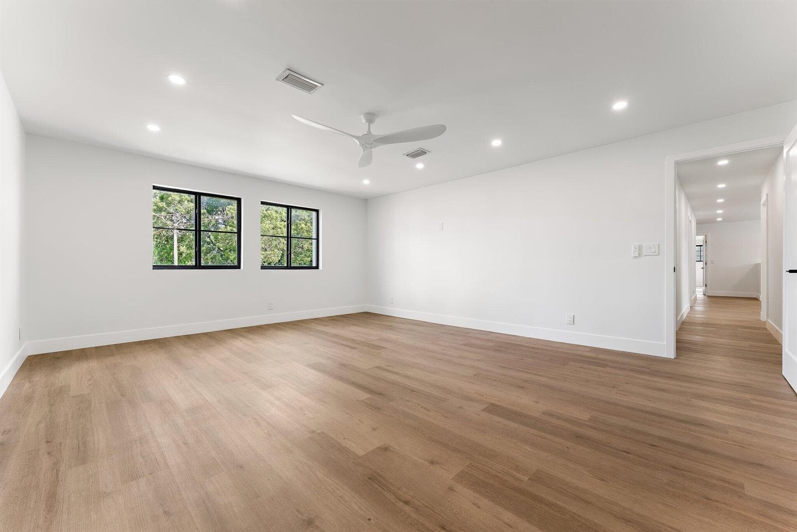 2nd FL Primary Suite