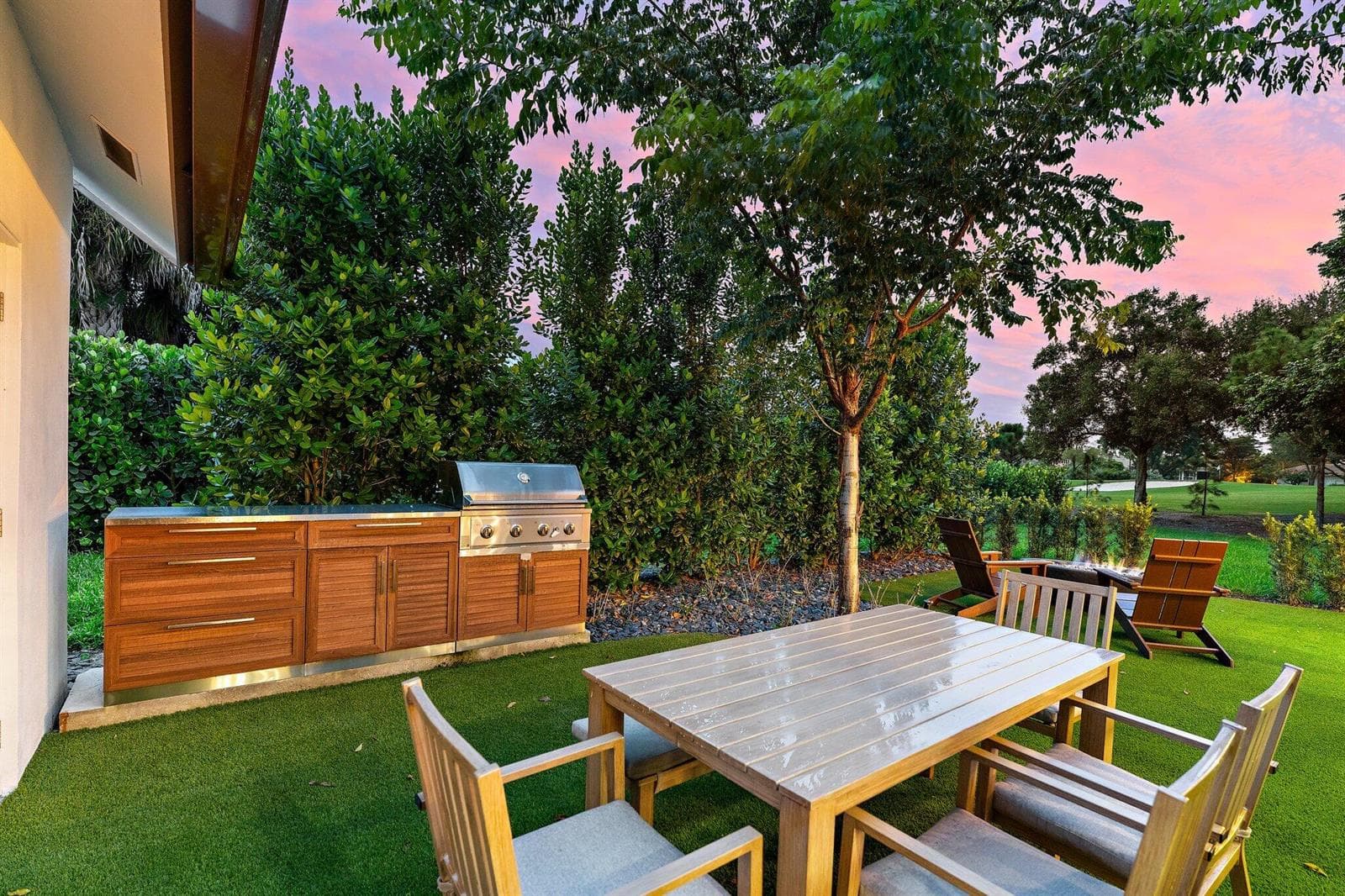 Summer Kitchen with BBQ
