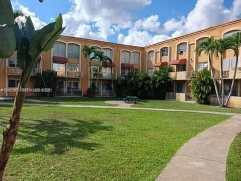 VENETIAN GARDENS · #N207 in Hialeah - Photo 4