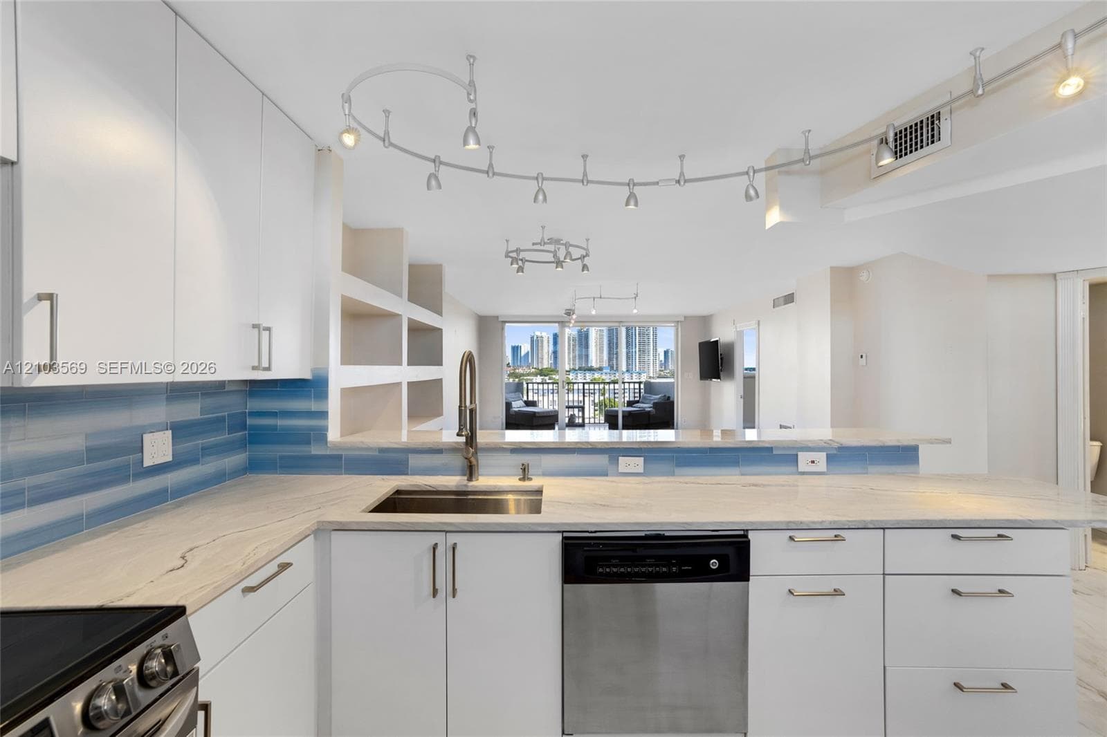 Coral Isle East Condo · #904 in North Miami Beach - Photo 13