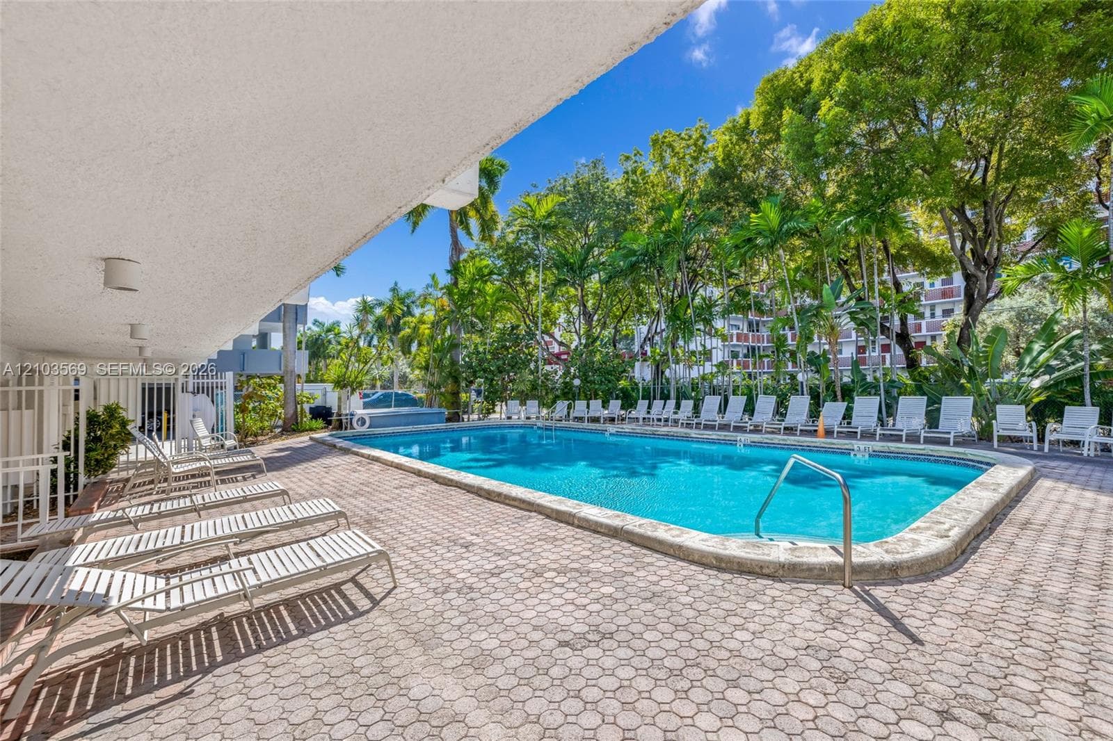Coral Isle East Condo · #904 in North Miami Beach - Photo 38