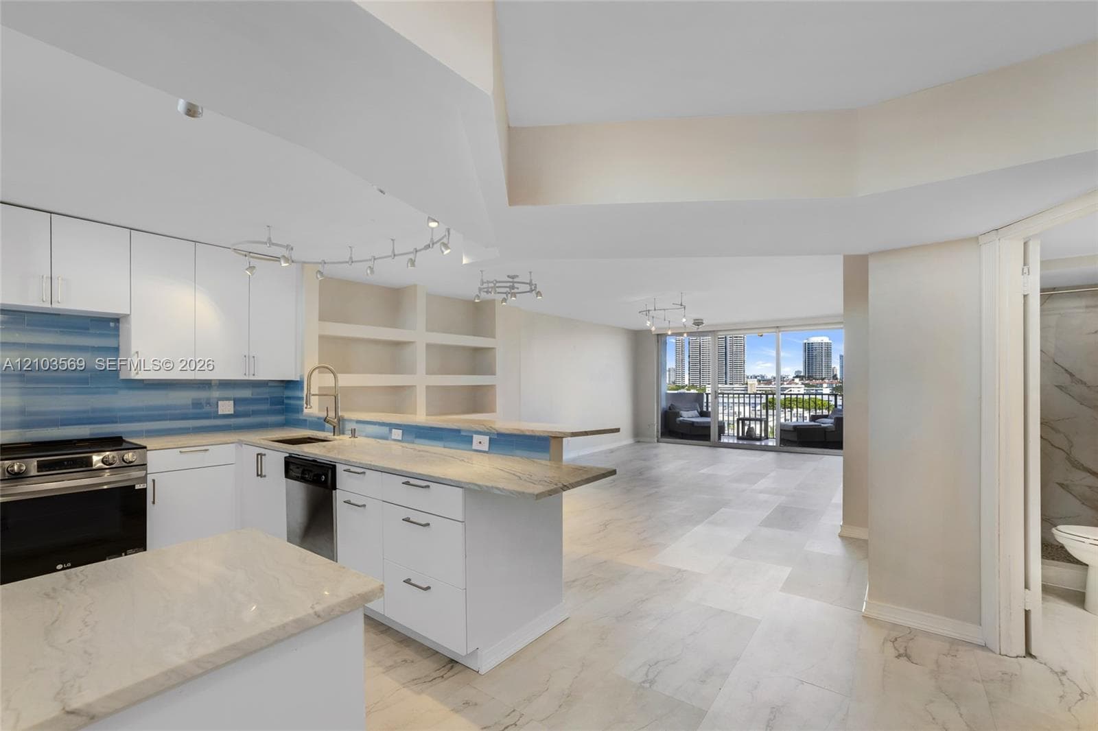 Coral Isle East Condo · #904 in North Miami Beach - Photo 15