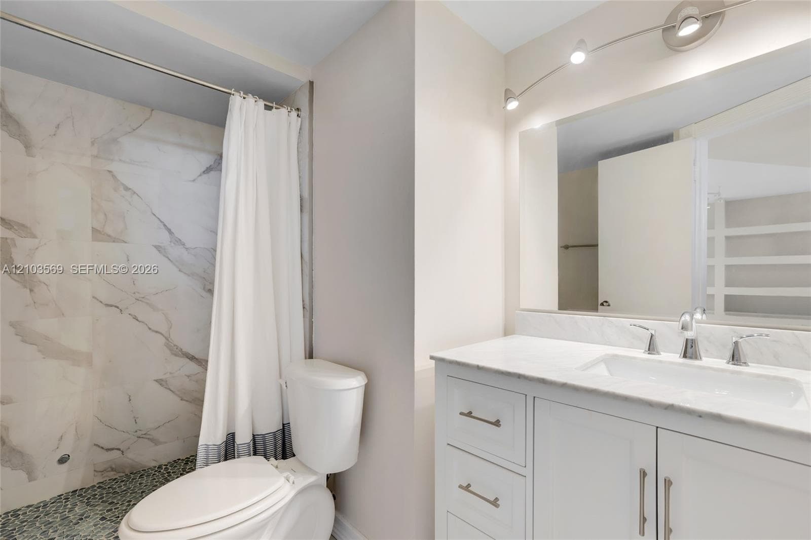Coral Isle East Condo · #904 in North Miami Beach - Photo 29