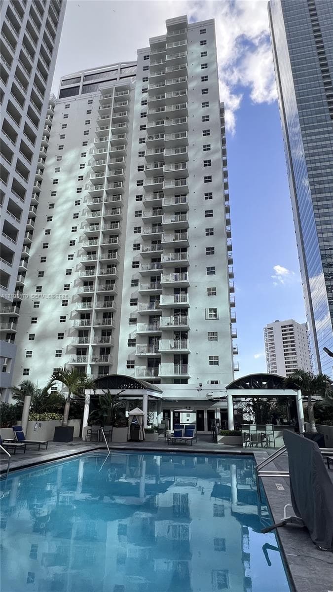 Fortune House · #2007 in Miami - Photo 42