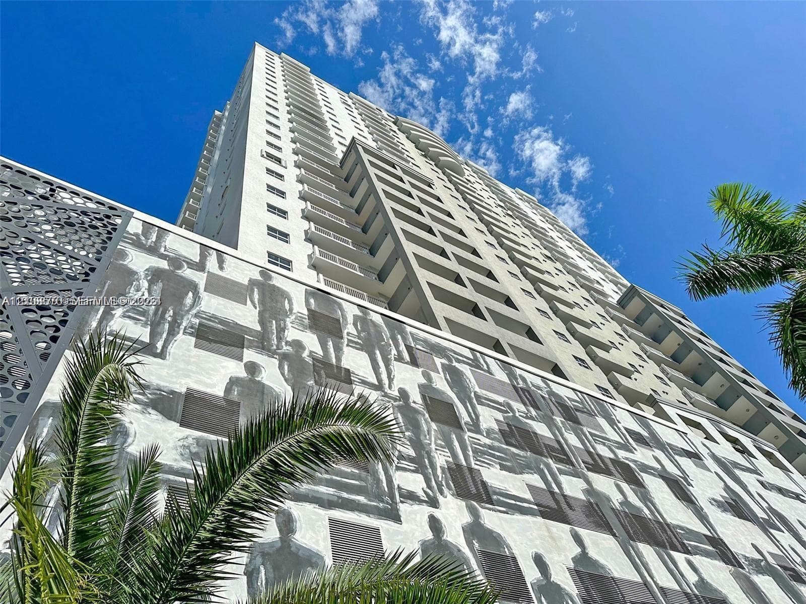 Fortune House · #2007 in Miami - Photo 40