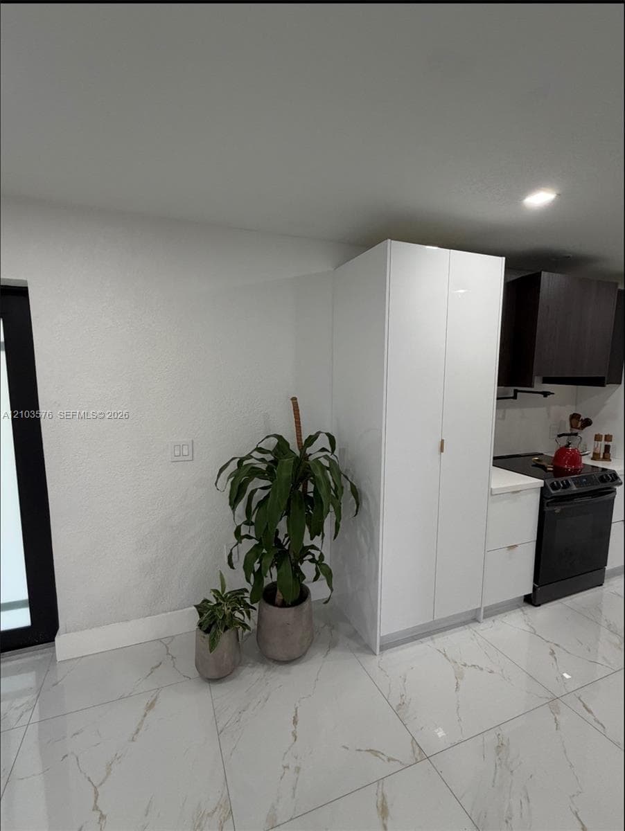 10460 SW 26th Ter #NA photo 10