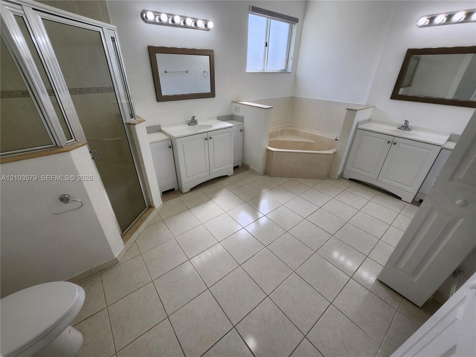 2055 SE 19th Street photo 22