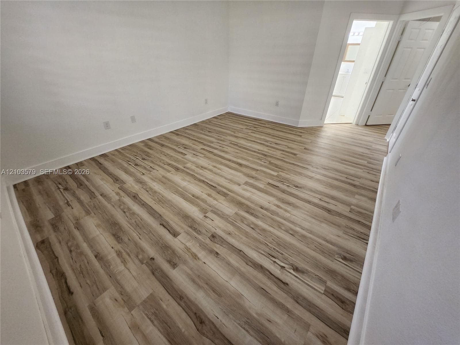 2055 SE 19th Street photo 18