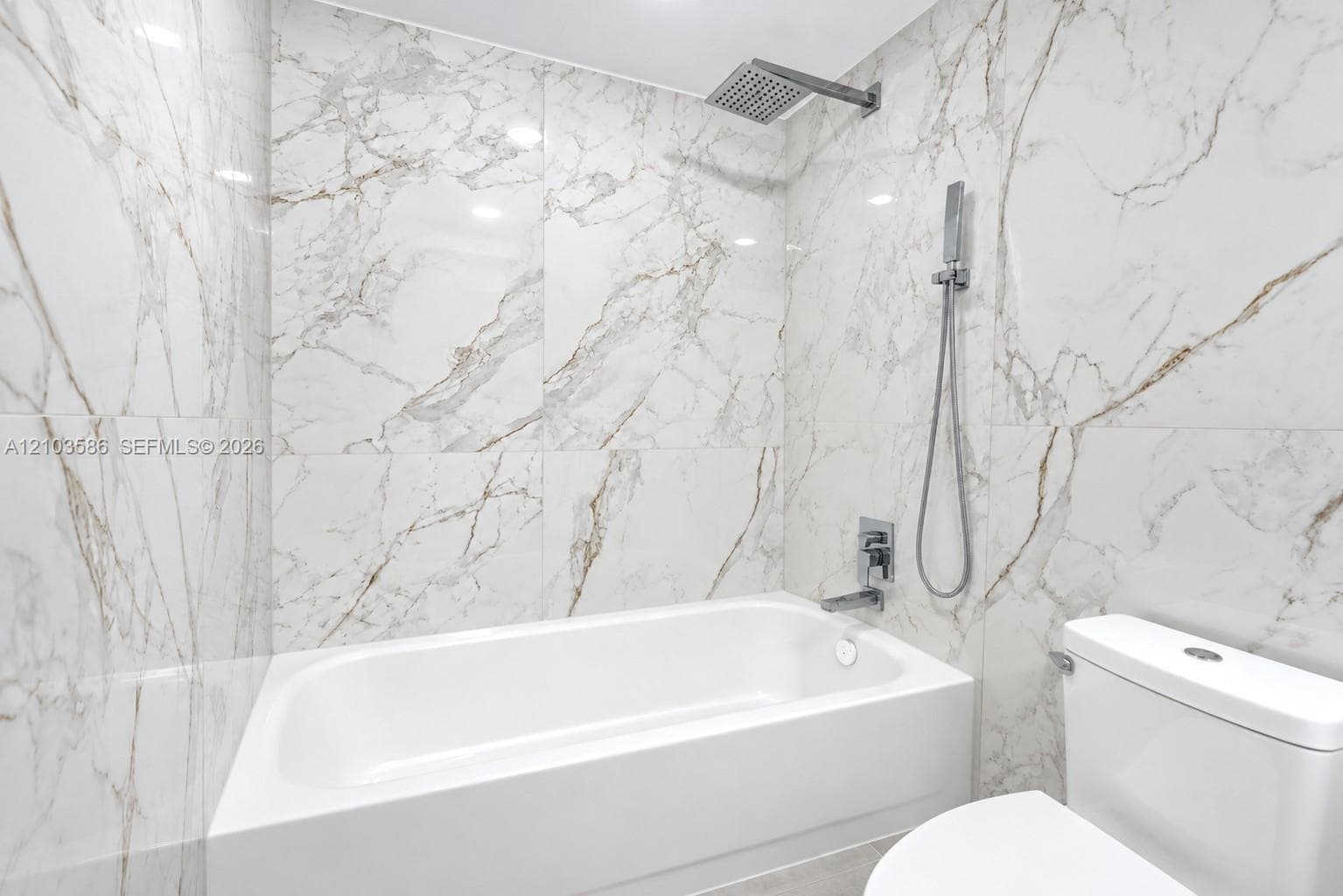 ALEXANDER TOWERS CONDO · #905 in Hollywood - Photo 12