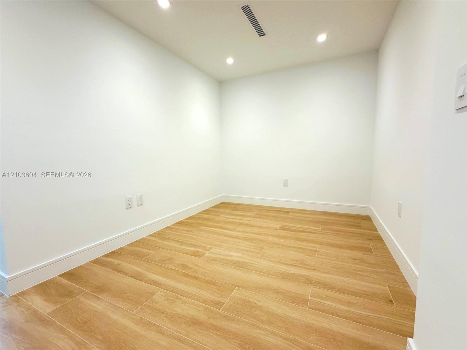 One Park Tower · #2504 in North Miami - Photo 9