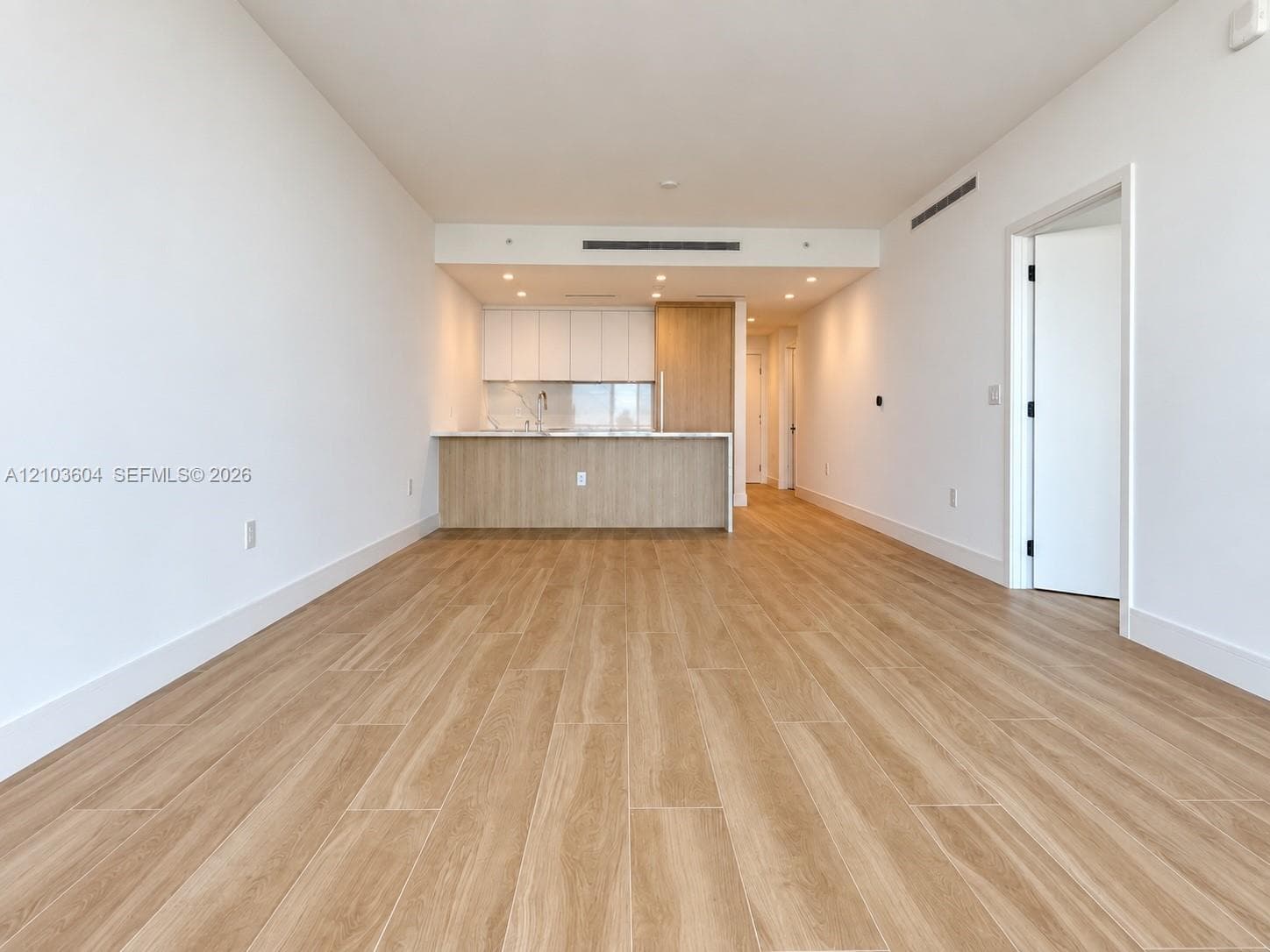 One Park Tower · #2504 in North Miami - Photo 4
