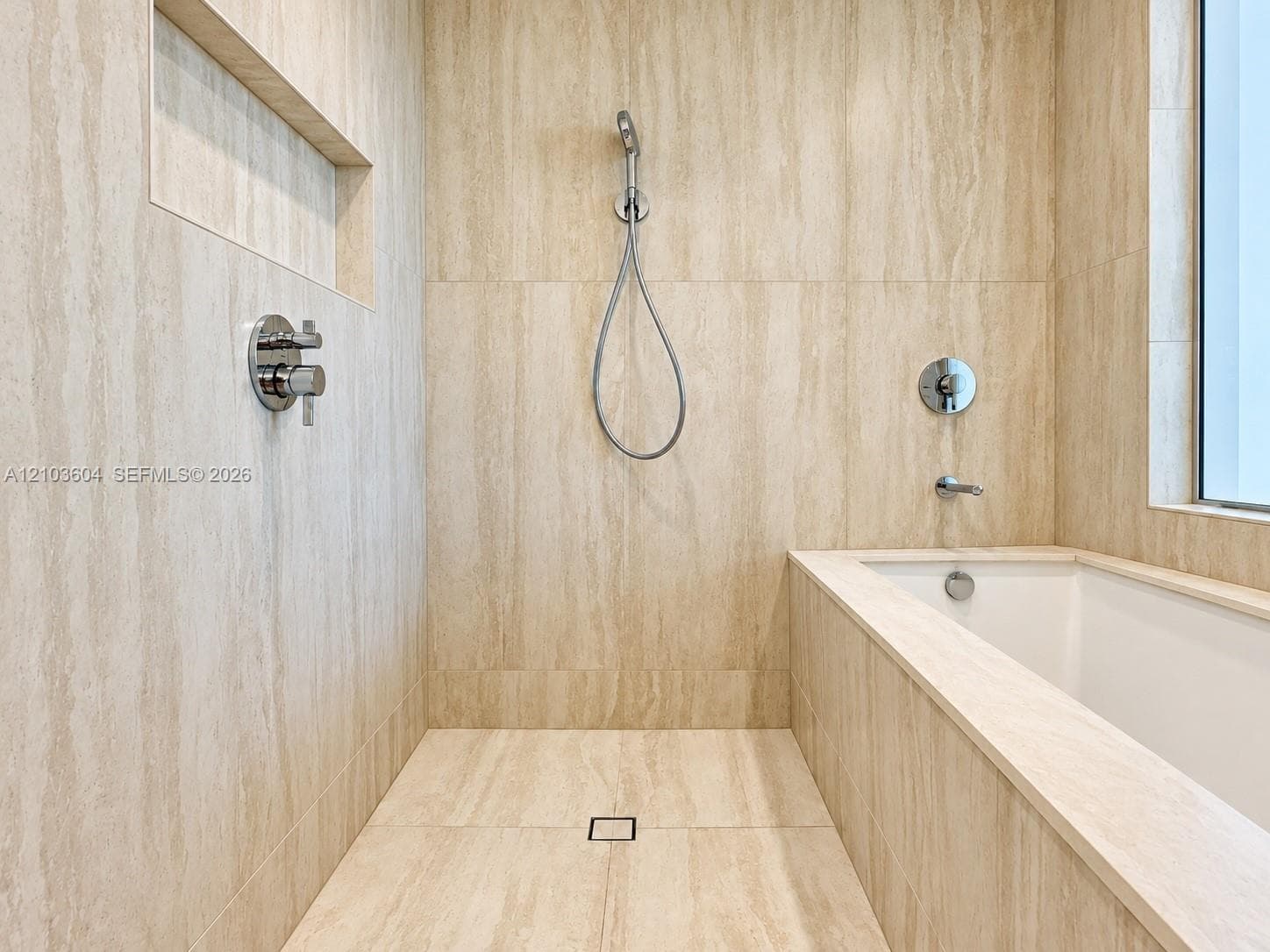 One Park Tower · #2504 in North Miami - Photo 8