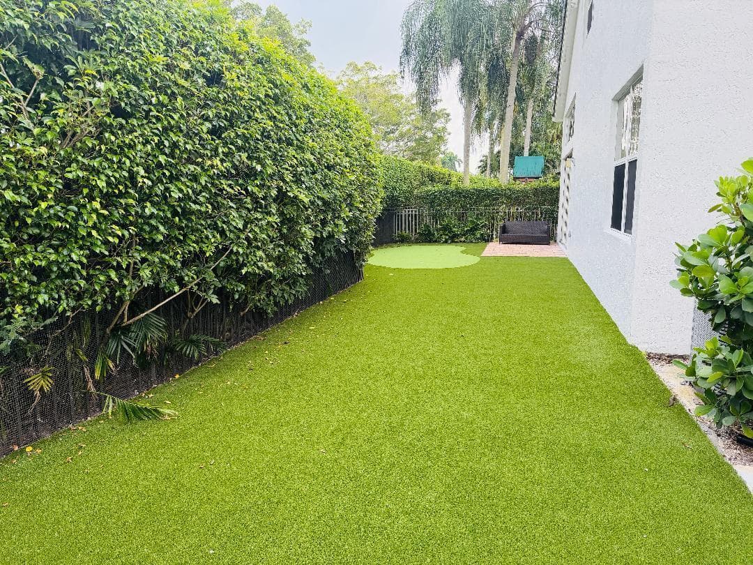 Rear Turfed Area / Putting Green