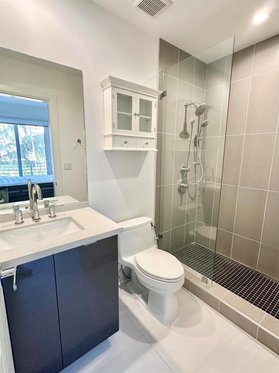 Bed 2 bath