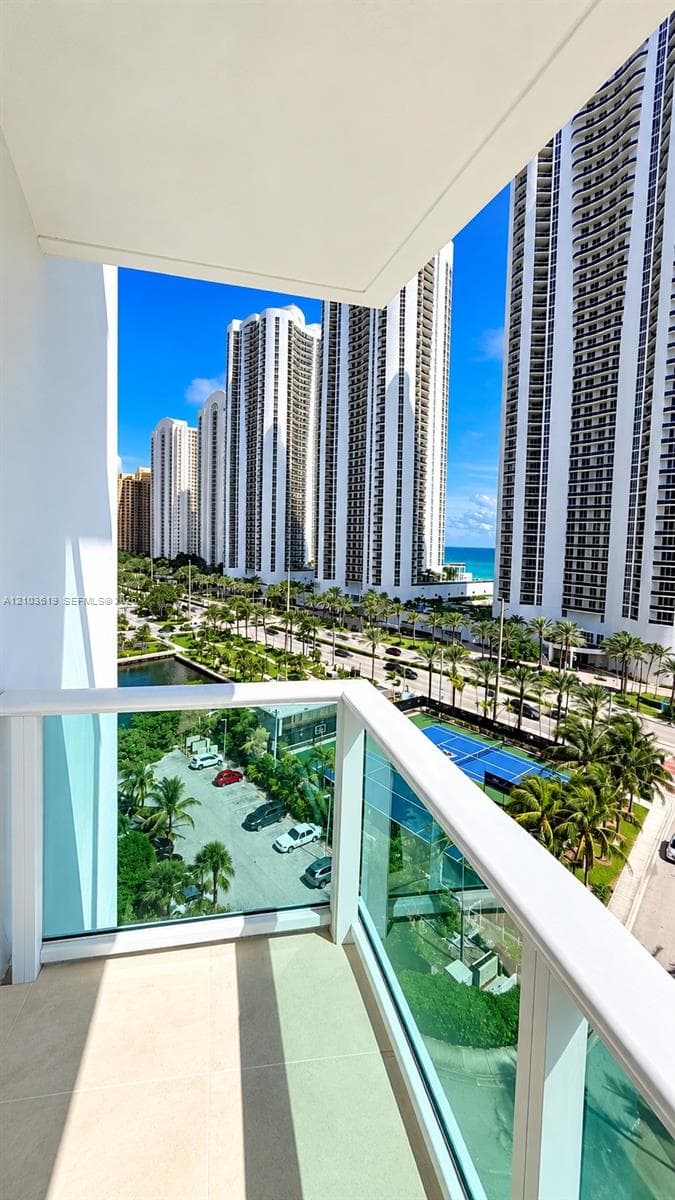 Arlen House East · #1106 in Sunny Isles Beach - Photo 18