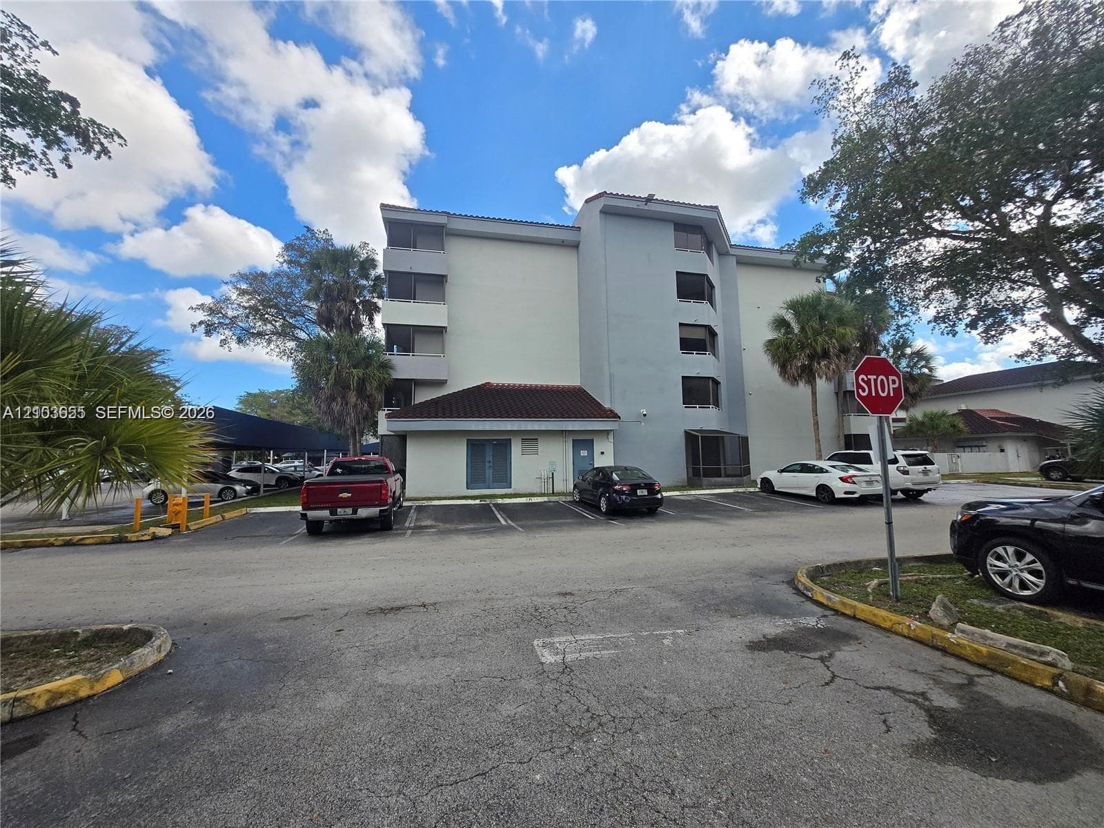 VERABELLA FALLS CONDO · #F-411 in Miami - Photo 3