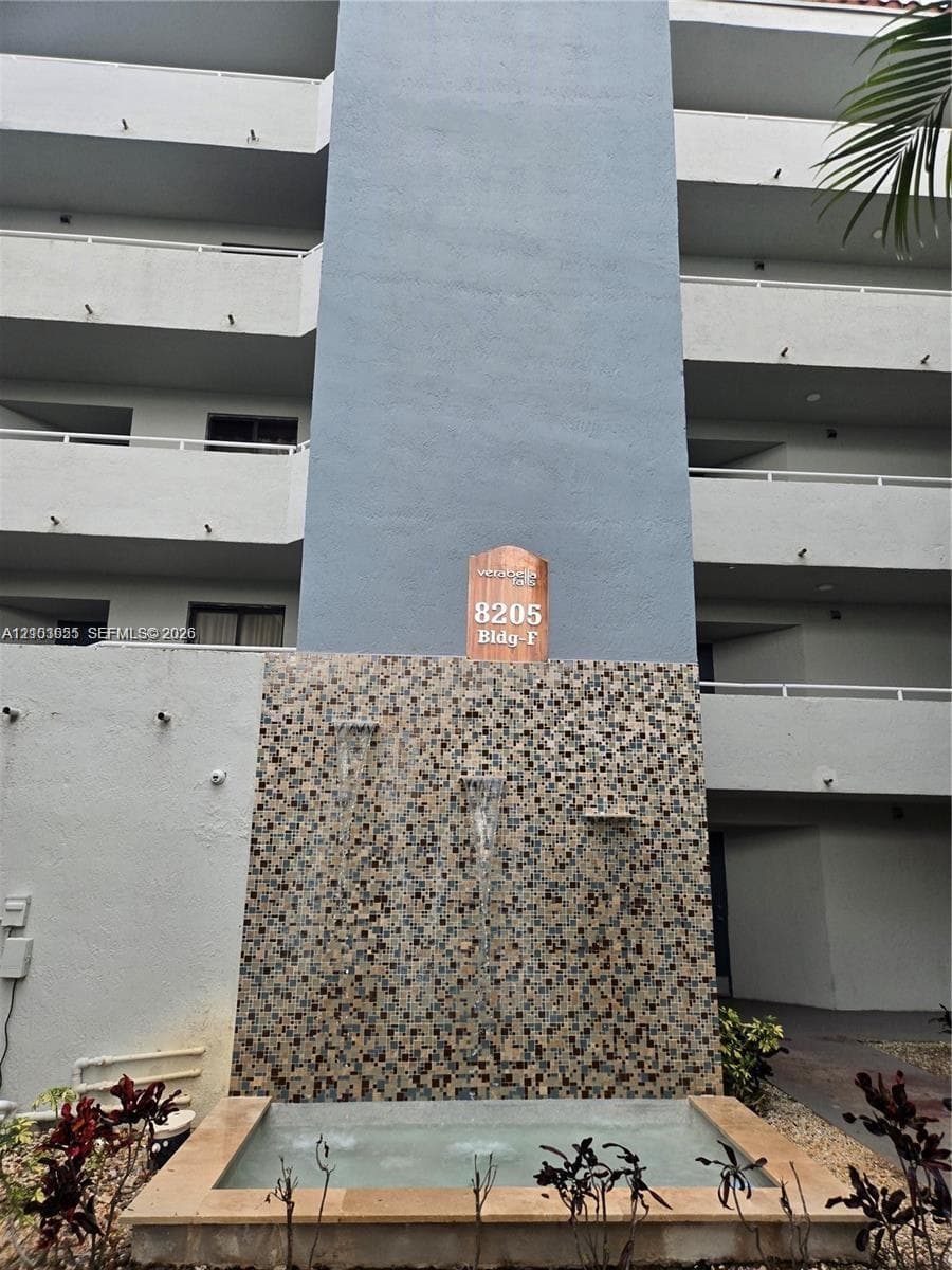 VERABELLA FALLS CONDO · #F-411 in Miami - Photo 4