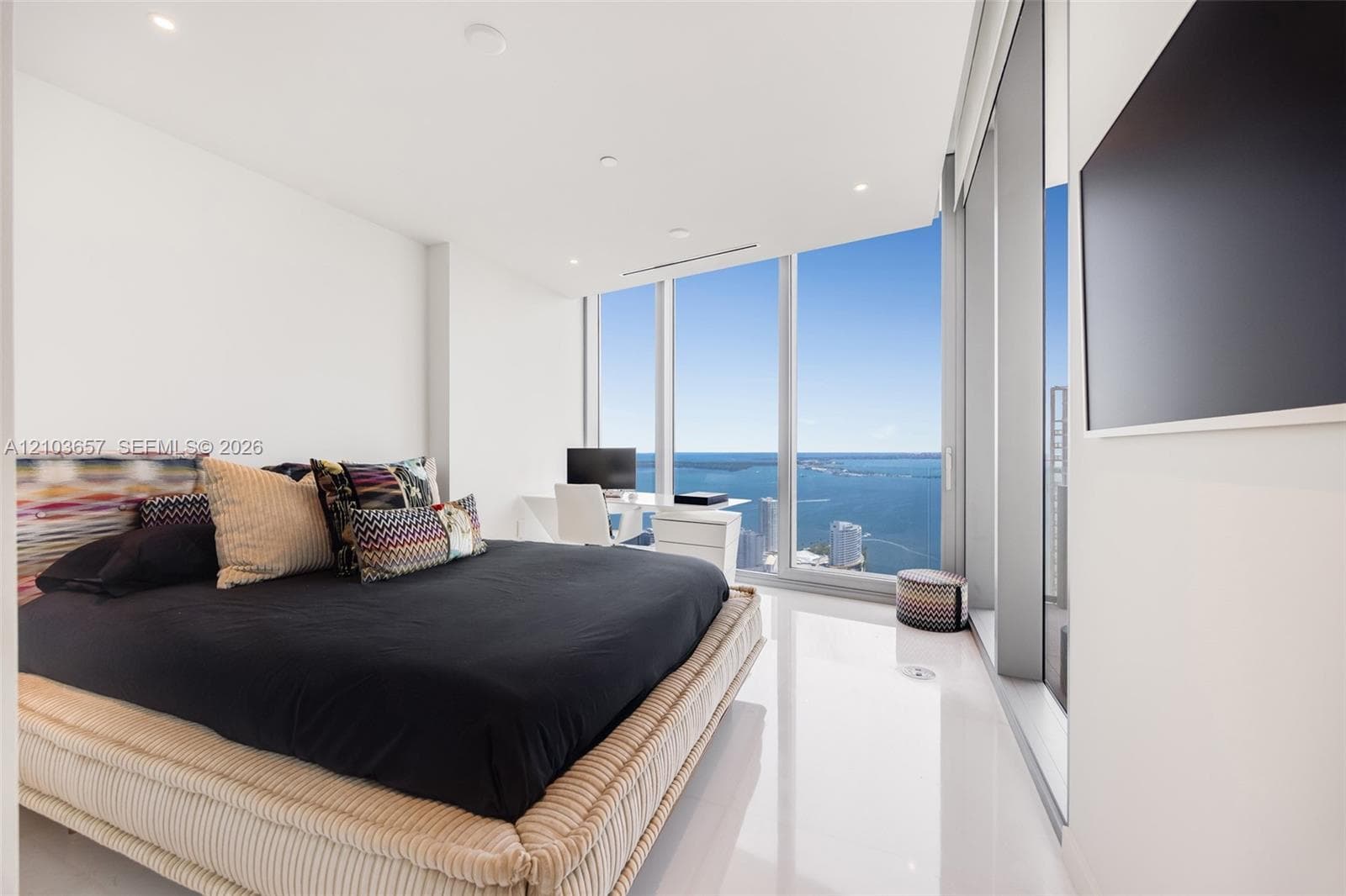 Aston Martin Residences · #5205W in Miami - Photo 17
