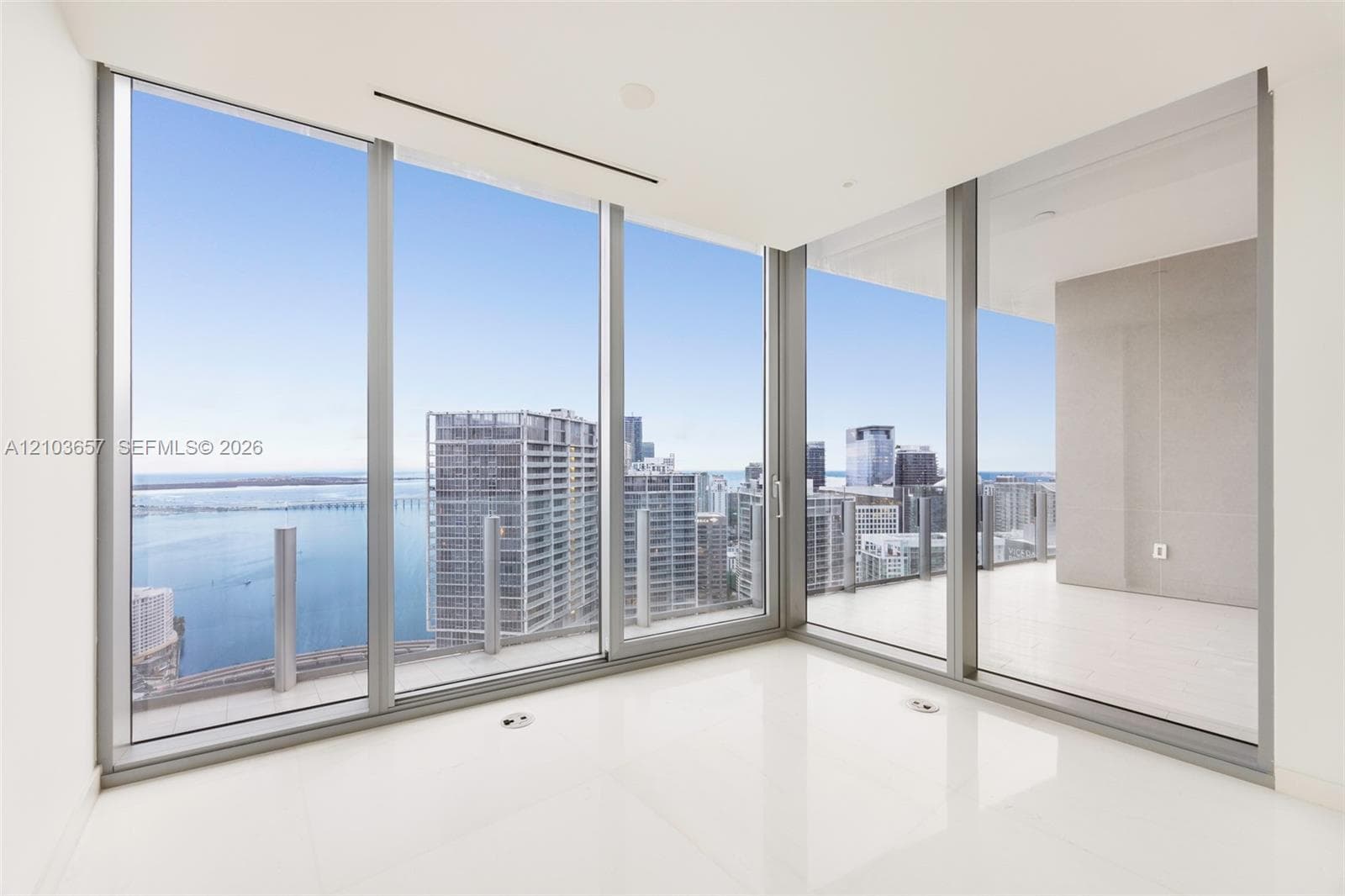 Aston Martin Residences · #5205W in Miami - Photo 5